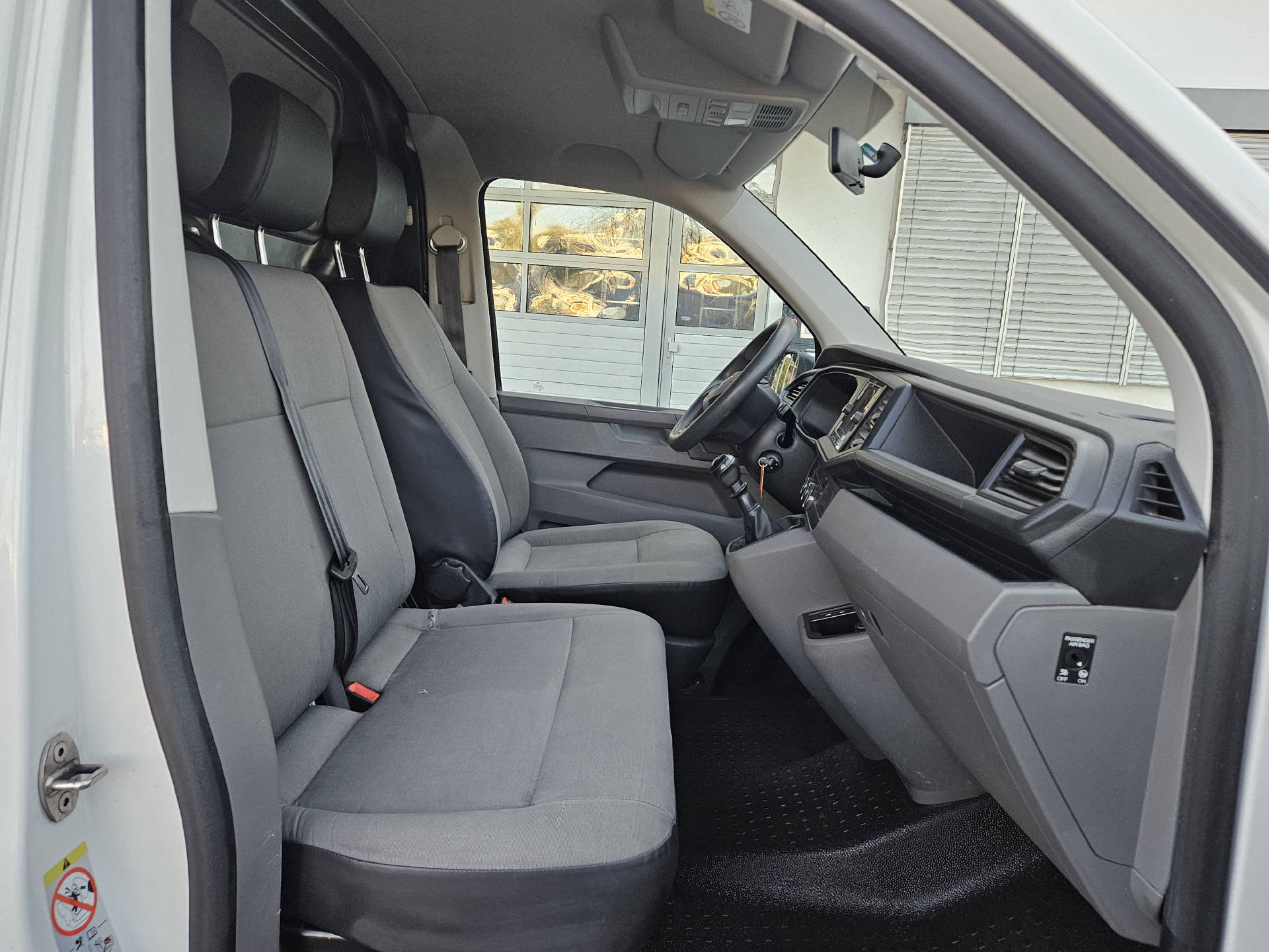 VW T6.1 Kaw. 3000 2.0 TDI 150 4motion-image-16