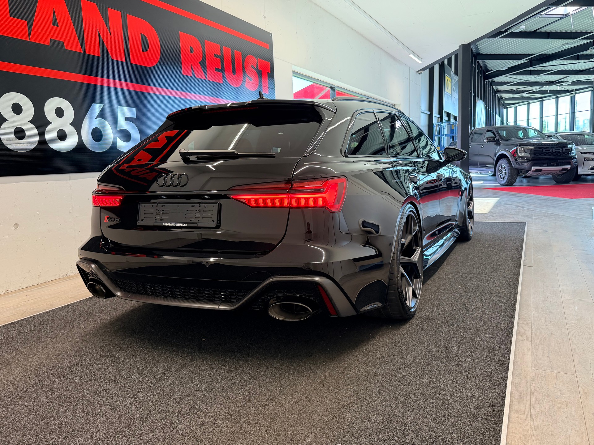 AUDI RS6 Avant 4.0 TFSI V8 Performance quattro-image-7