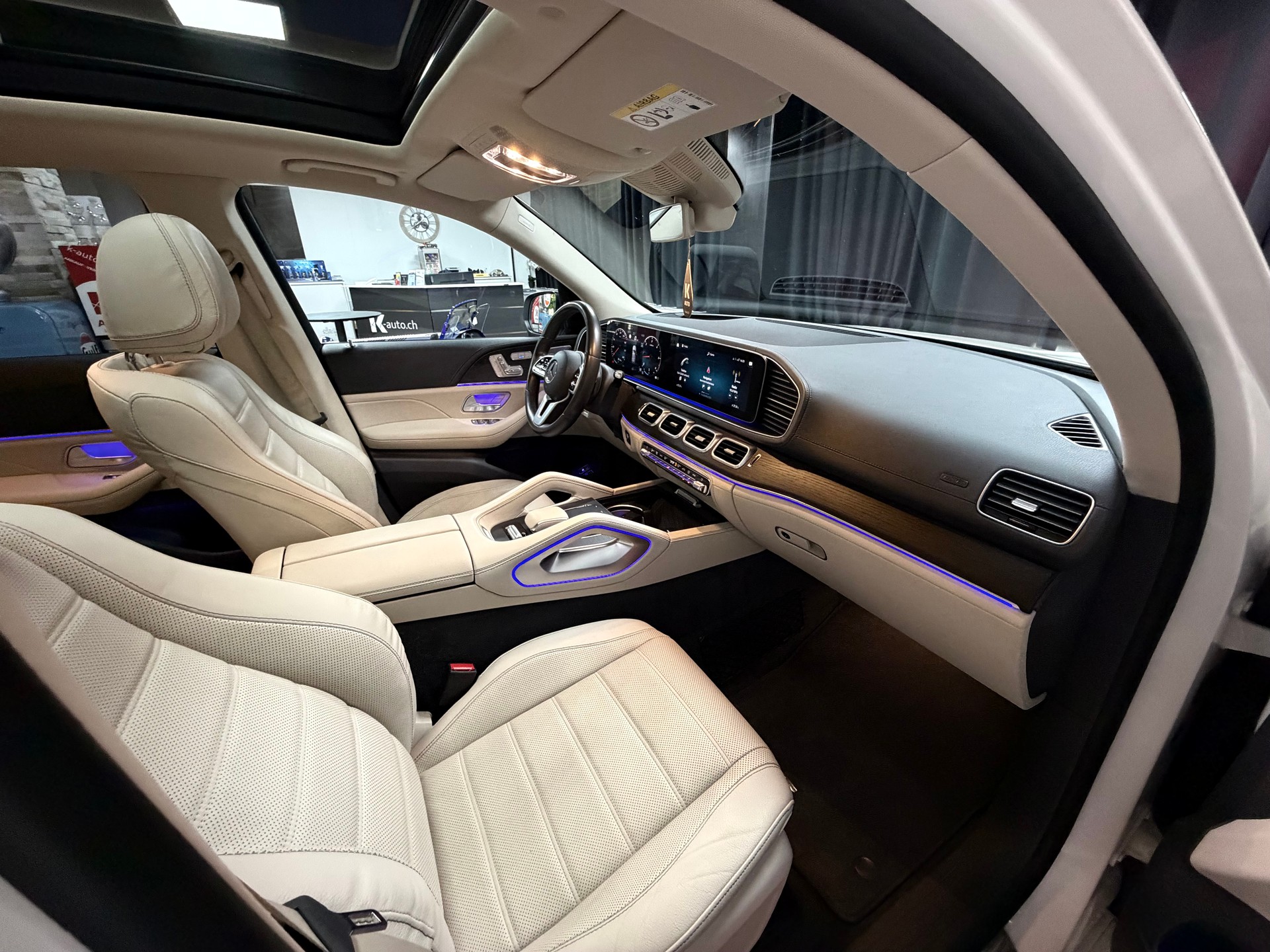 MERCEDES-BENZ GLE 400 d 4Matic AMG Line 9G-Tronic-image-30