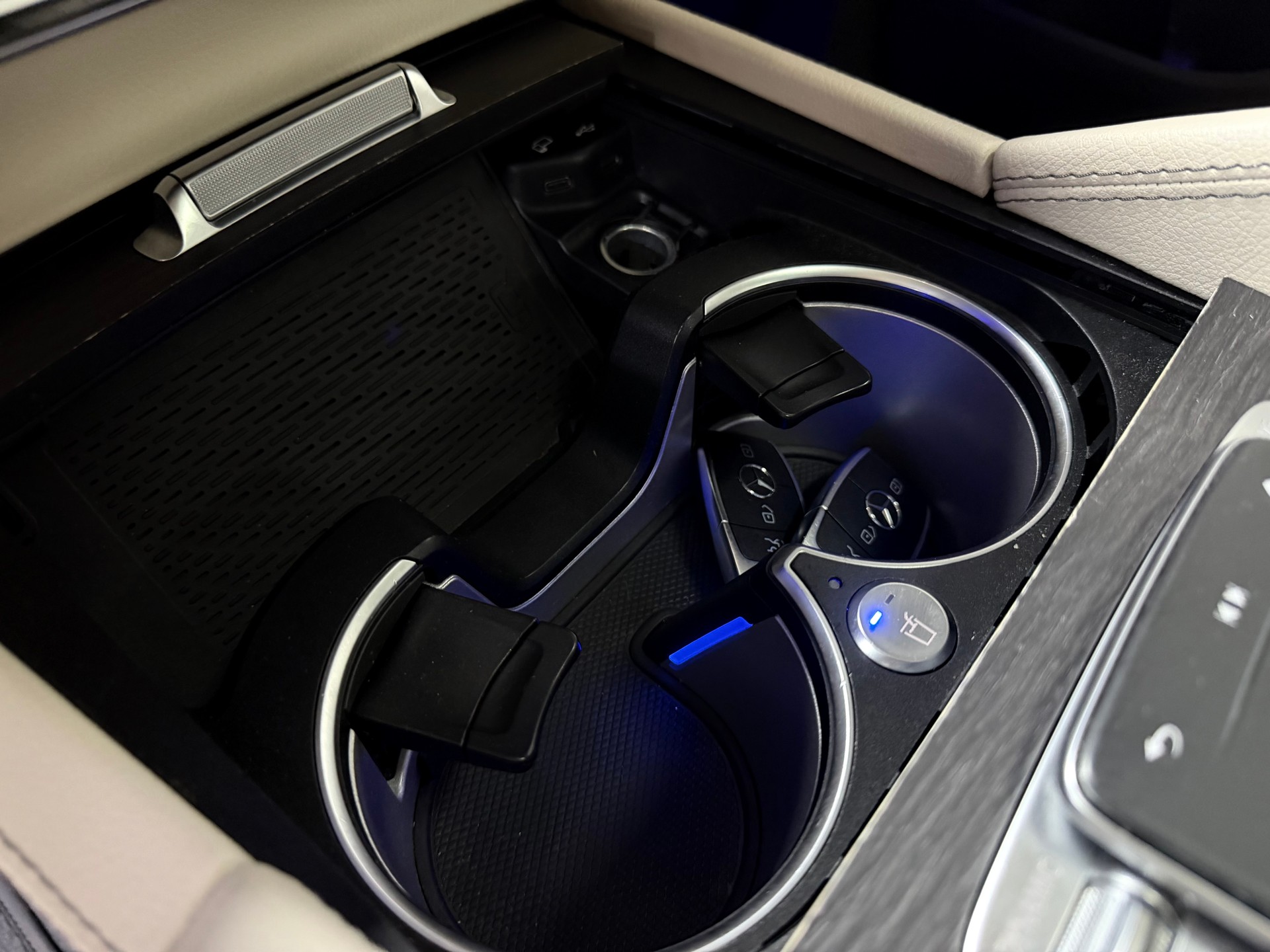 MERCEDES-BENZ GLE 400 d 4Matic AMG Line 9G-Tronic-image-17