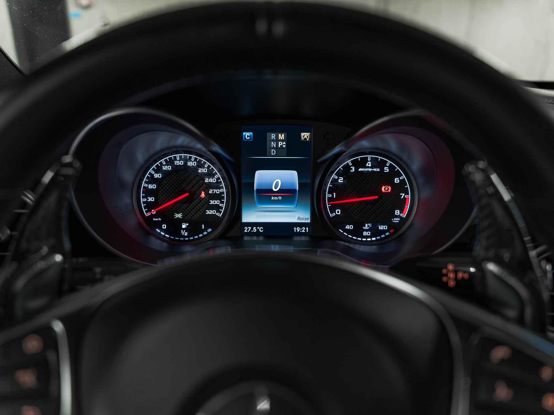 MERCEDES-BENZ C 63 AMG Speedshift-image-18