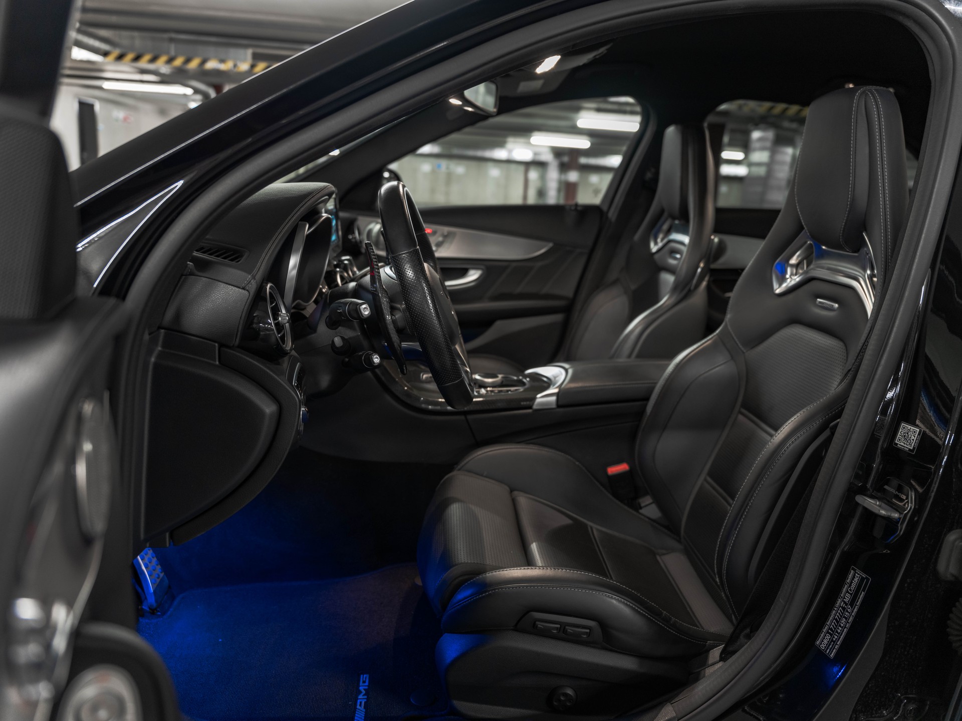 MERCEDES-BENZ C 63 AMG Speedshift-image-28