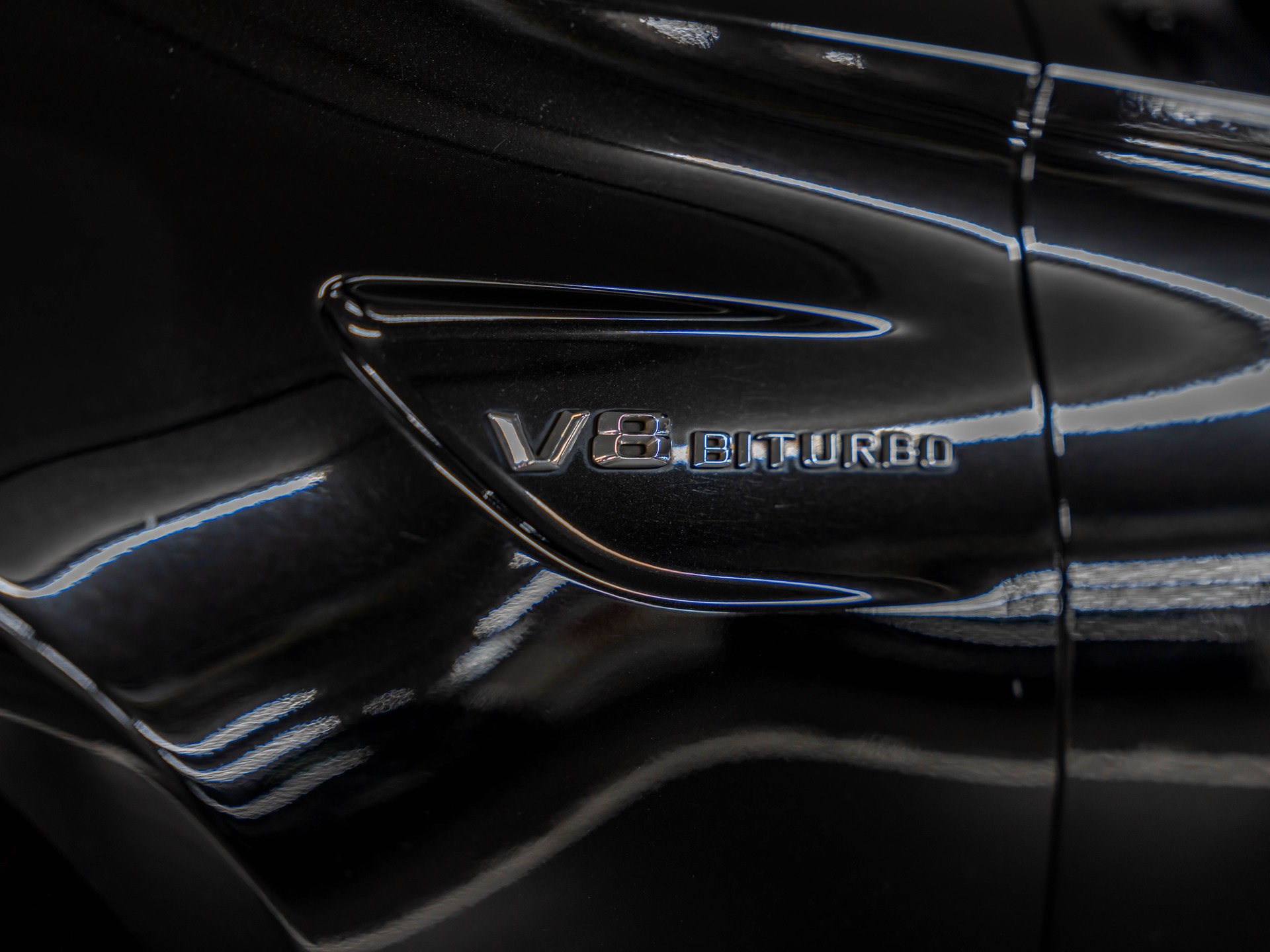 MERCEDES-BENZ C 63 AMG Speedshift-showroom-element-2