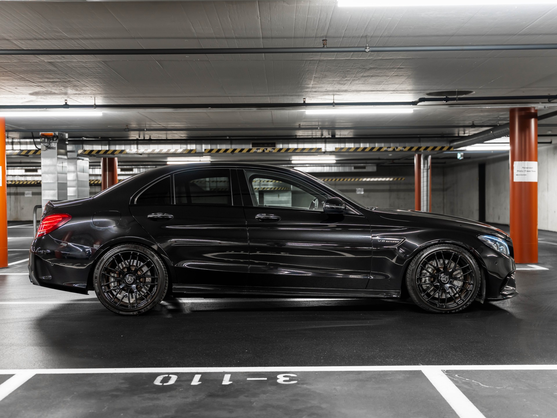 MERCEDES-BENZ C 63 AMG Speedshift-image-12