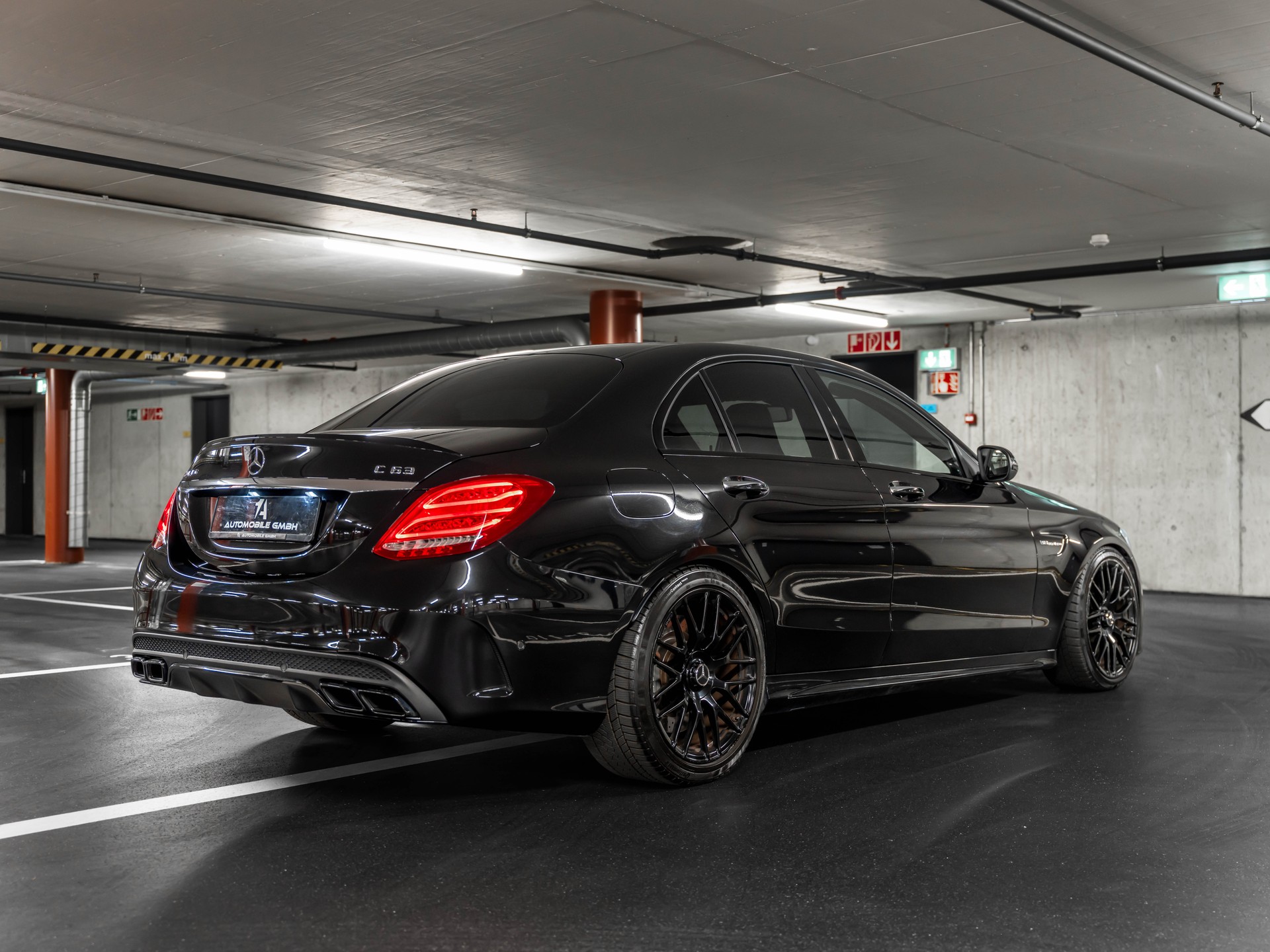 MERCEDES-BENZ C 63 AMG Speedshift-image-11