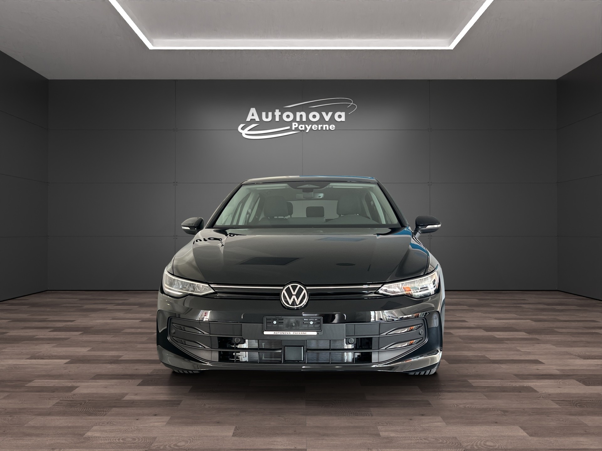 VW Golf 1.5 e TSI mHEV Basis DSG-image-1