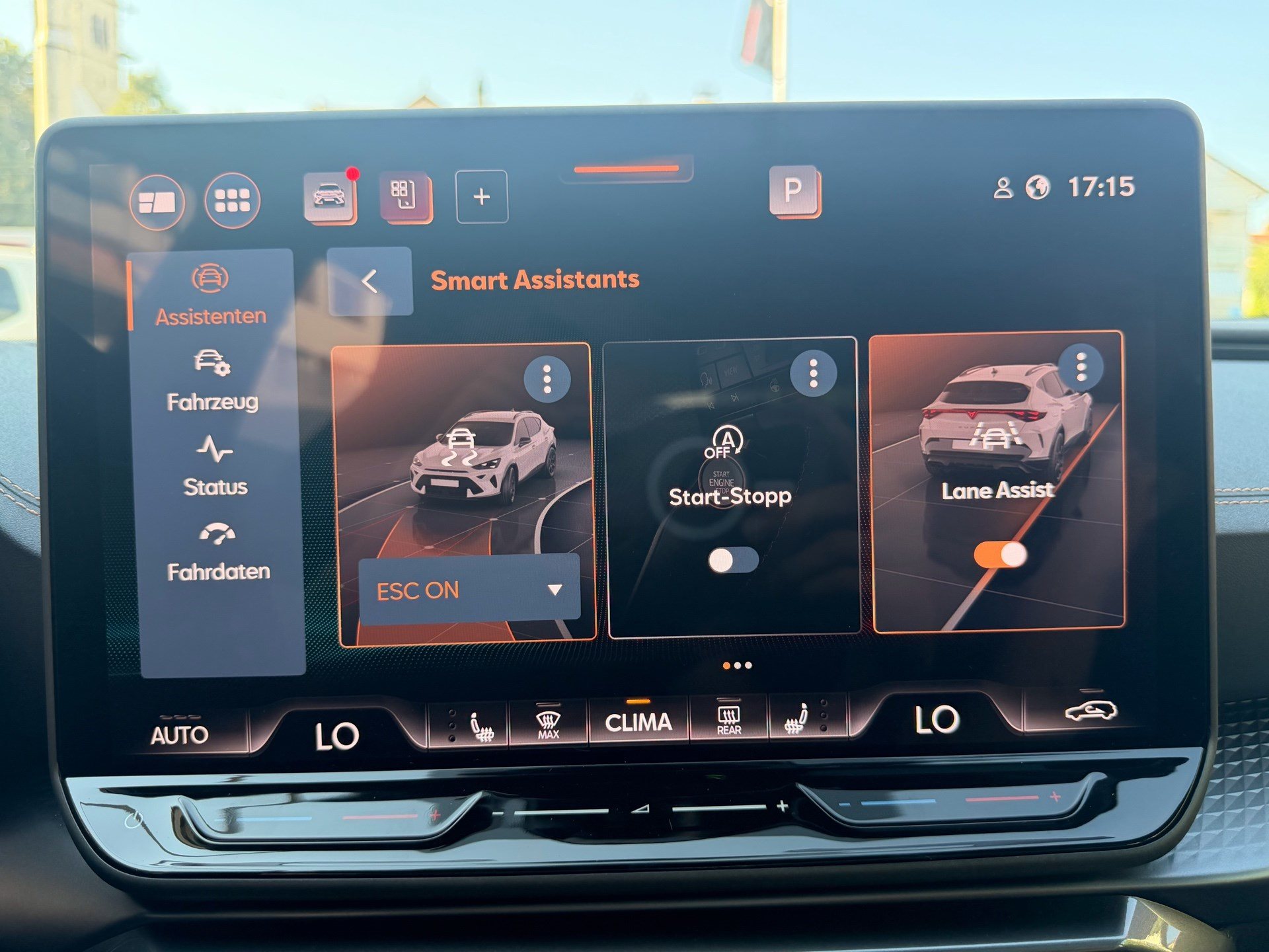 CUPRA Formentor VZ 2.0 TSI 333 PS 4Drive *** PANORAMADACH & SONDERLACK ENCELADUS GRAU MATT ***-image-15