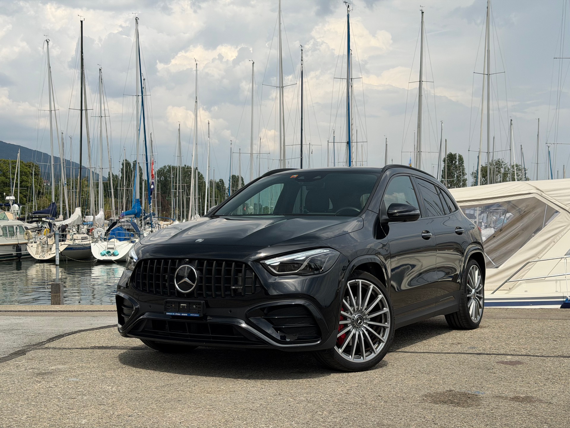 MERCEDES-BENZ GLA35 AMG 4Matic-image-4