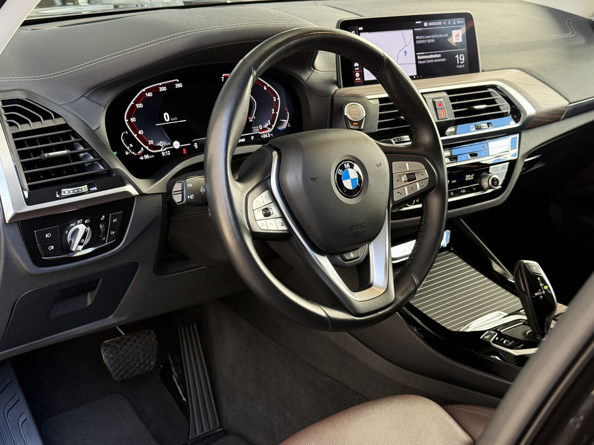 BMW X3 xDrive 30i X-LINE Steptronic - *1.HAND / AHK 2.4t* - *MEGA-AUSSTATTUNG* - *8-FACH ALU* - *GARANTIE*-image-12