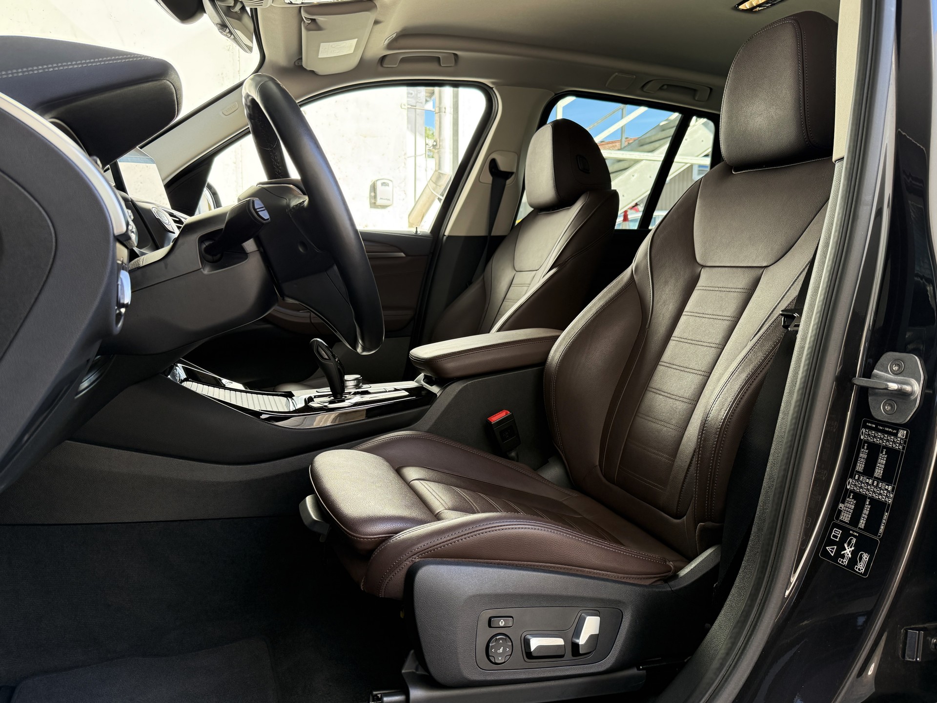 BMW X3 xDrive 30i X-LINE Steptronic - *1.HAND / AHK 2.4t* - *MEGA-AUSSTATTUNG* - *8-FACH ALU* - *GARANTIE*-image-13
