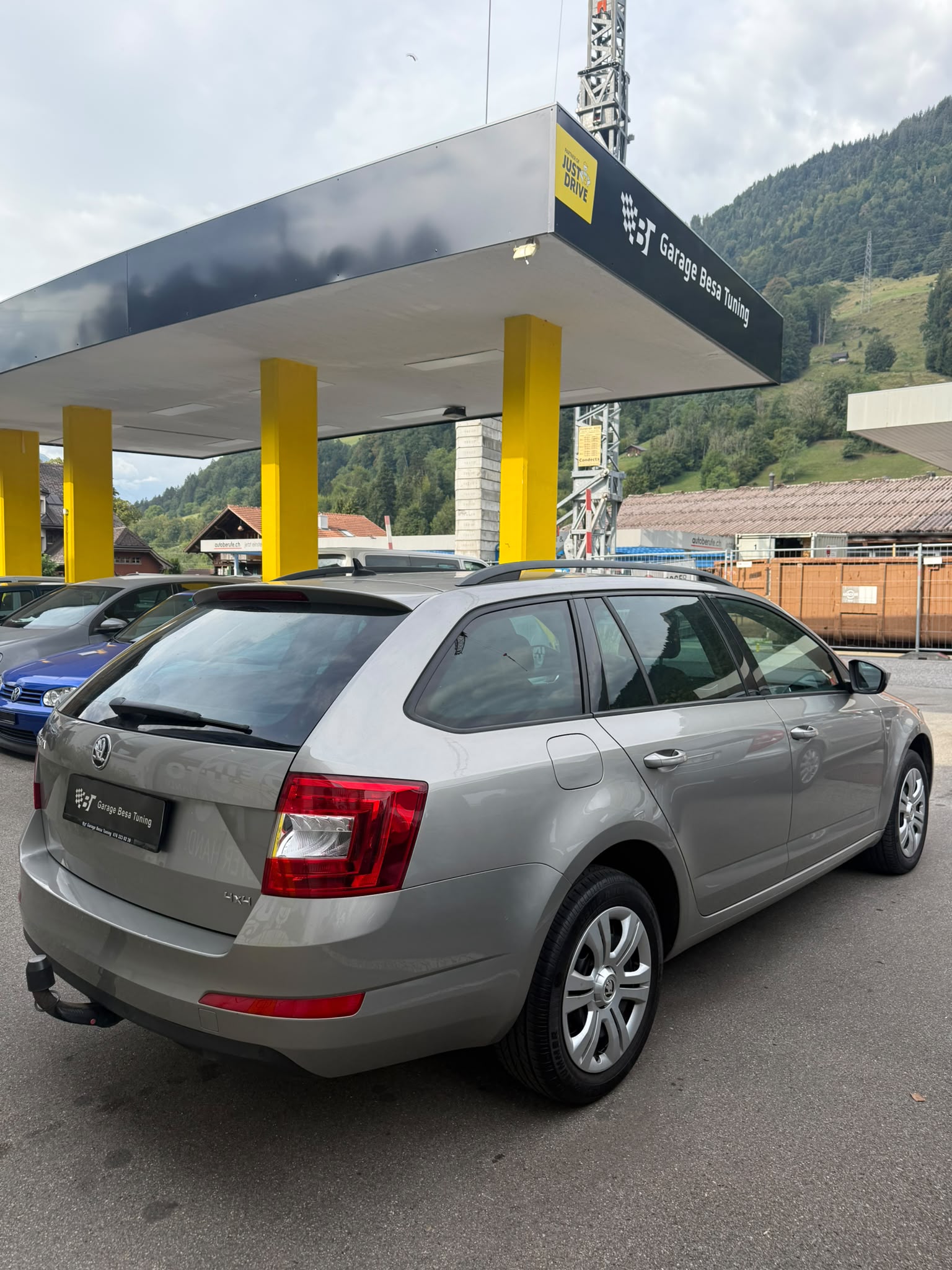SKODA Octavia Combi 1.6 TDI Style 4x4-image-14