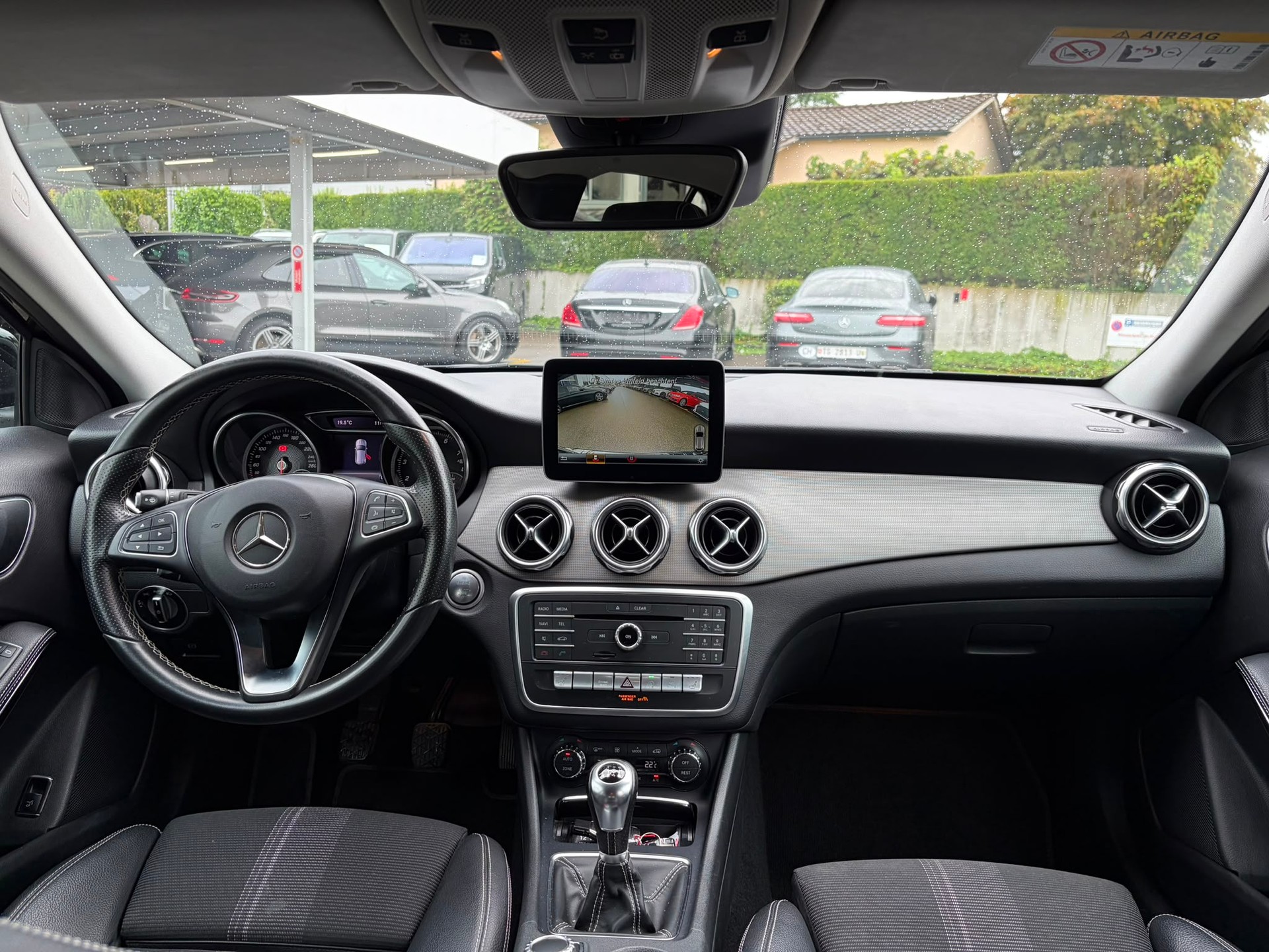 MERCEDES-BENZ GLA 200 Night Star-image-9