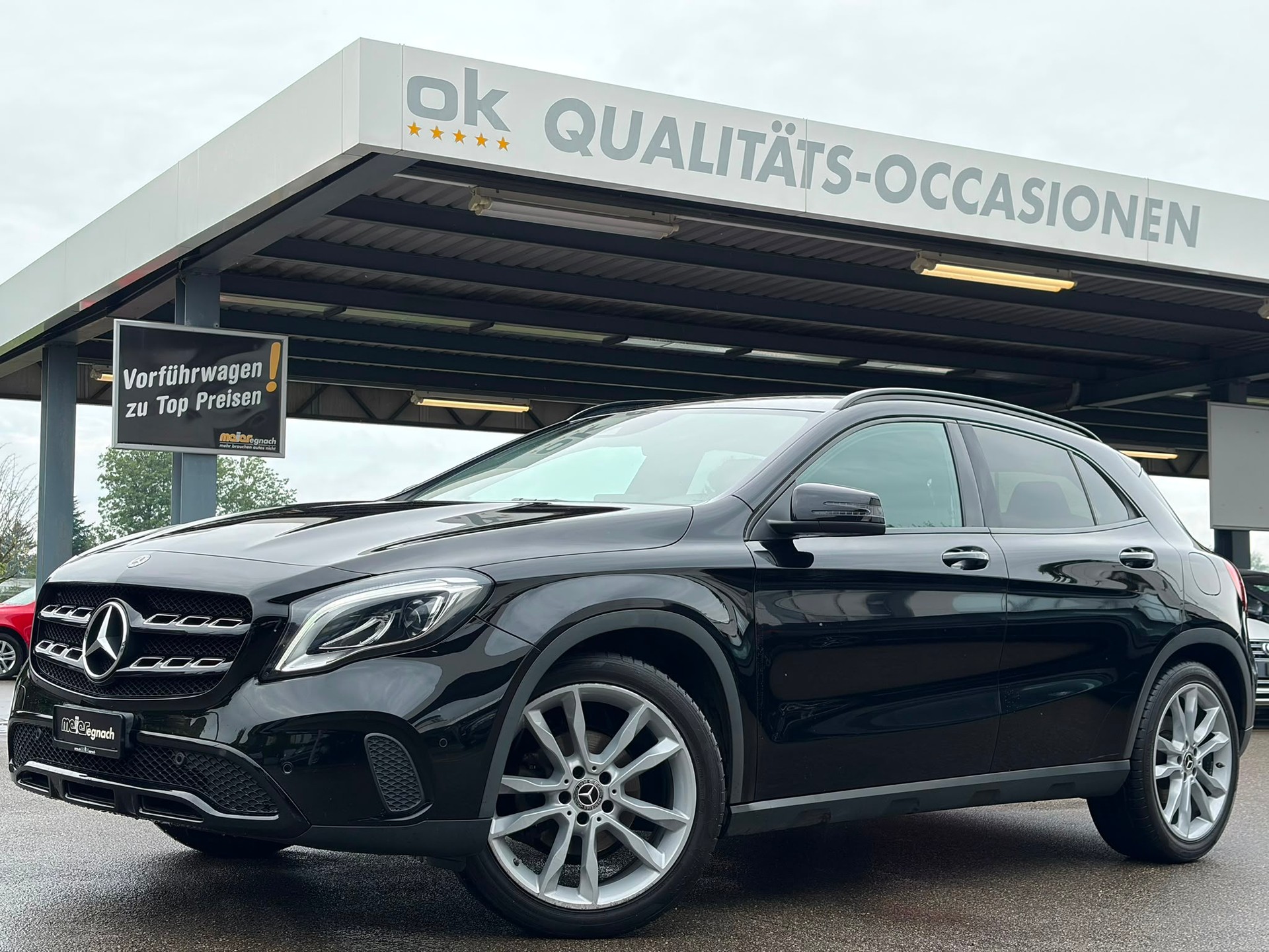 MERCEDES-BENZ GLA 200 Night Star-image-0