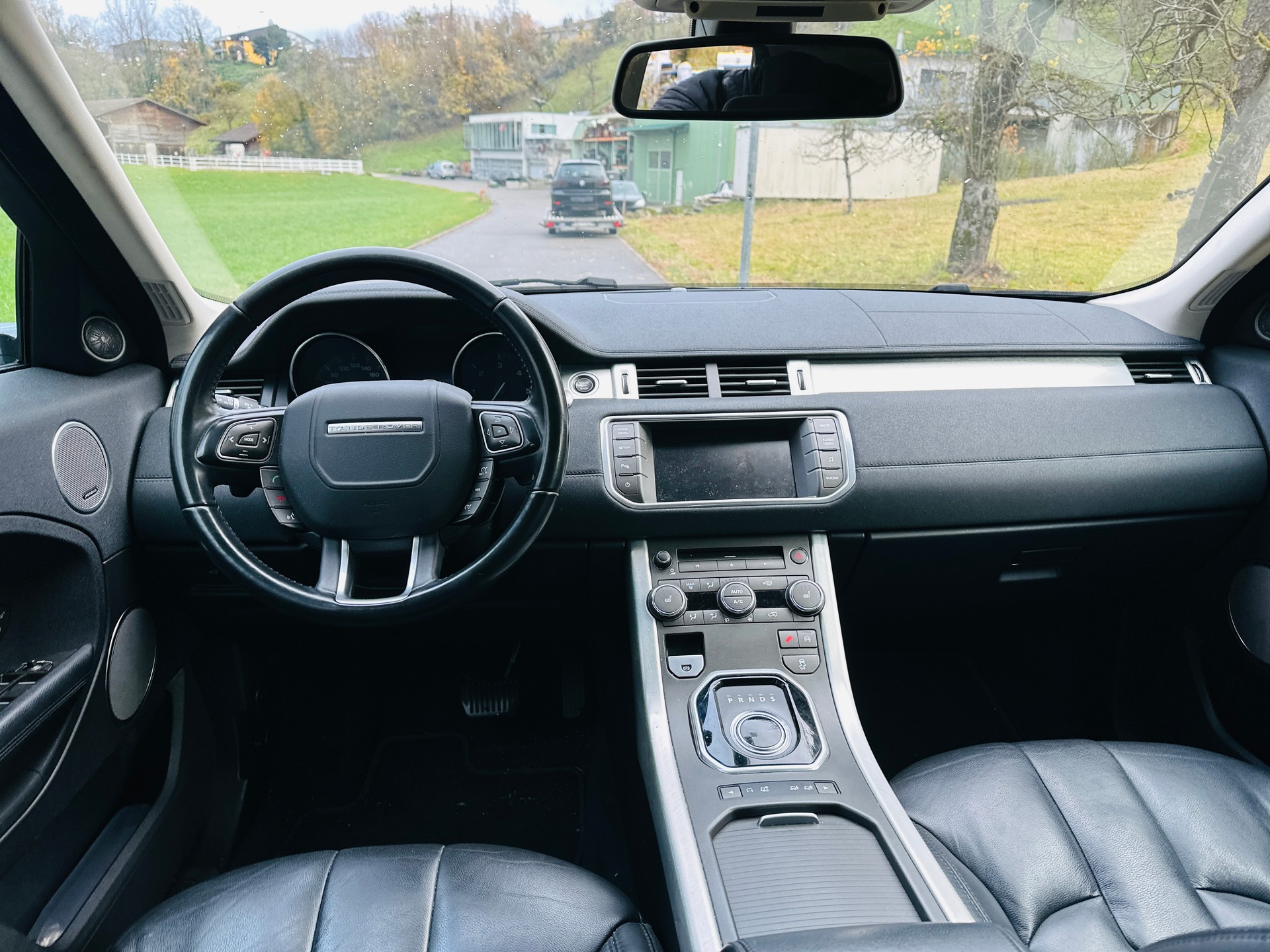 LAND ROVER Range Rover Evoque 2.2 TD4 Pure AT9-image-10