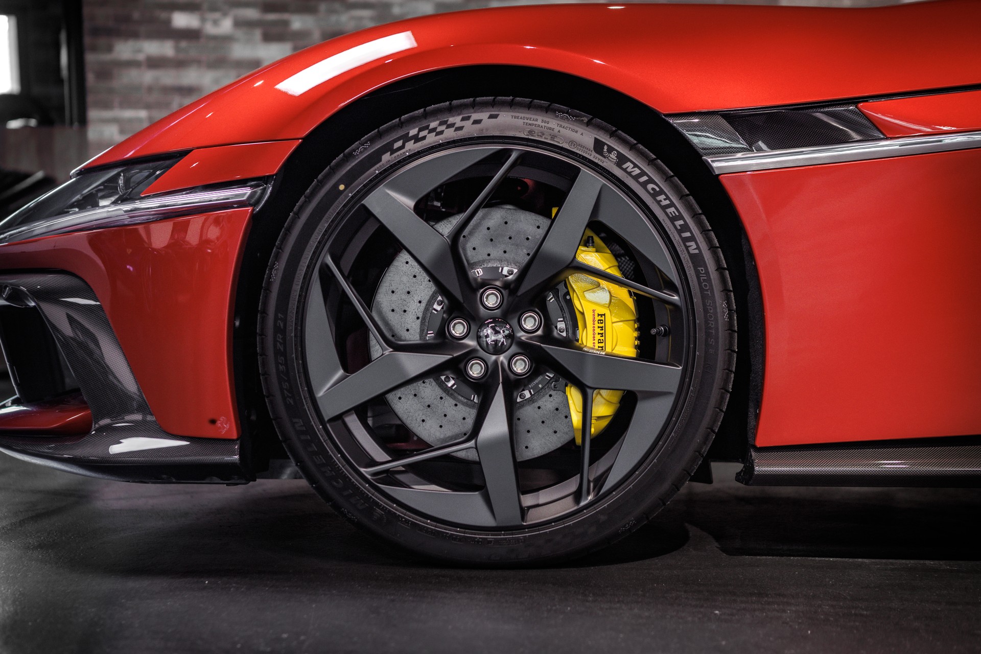 FERRARI 12 Cilindri-image-5