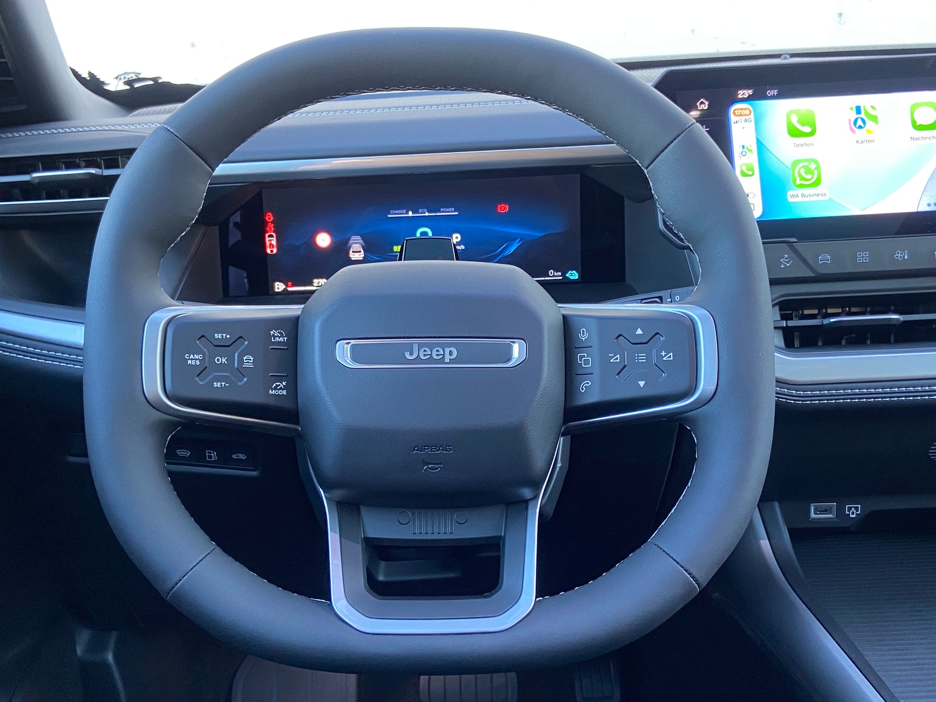 JEEP Compass 1.6 T PHEV Summit Premium Sky-image-9