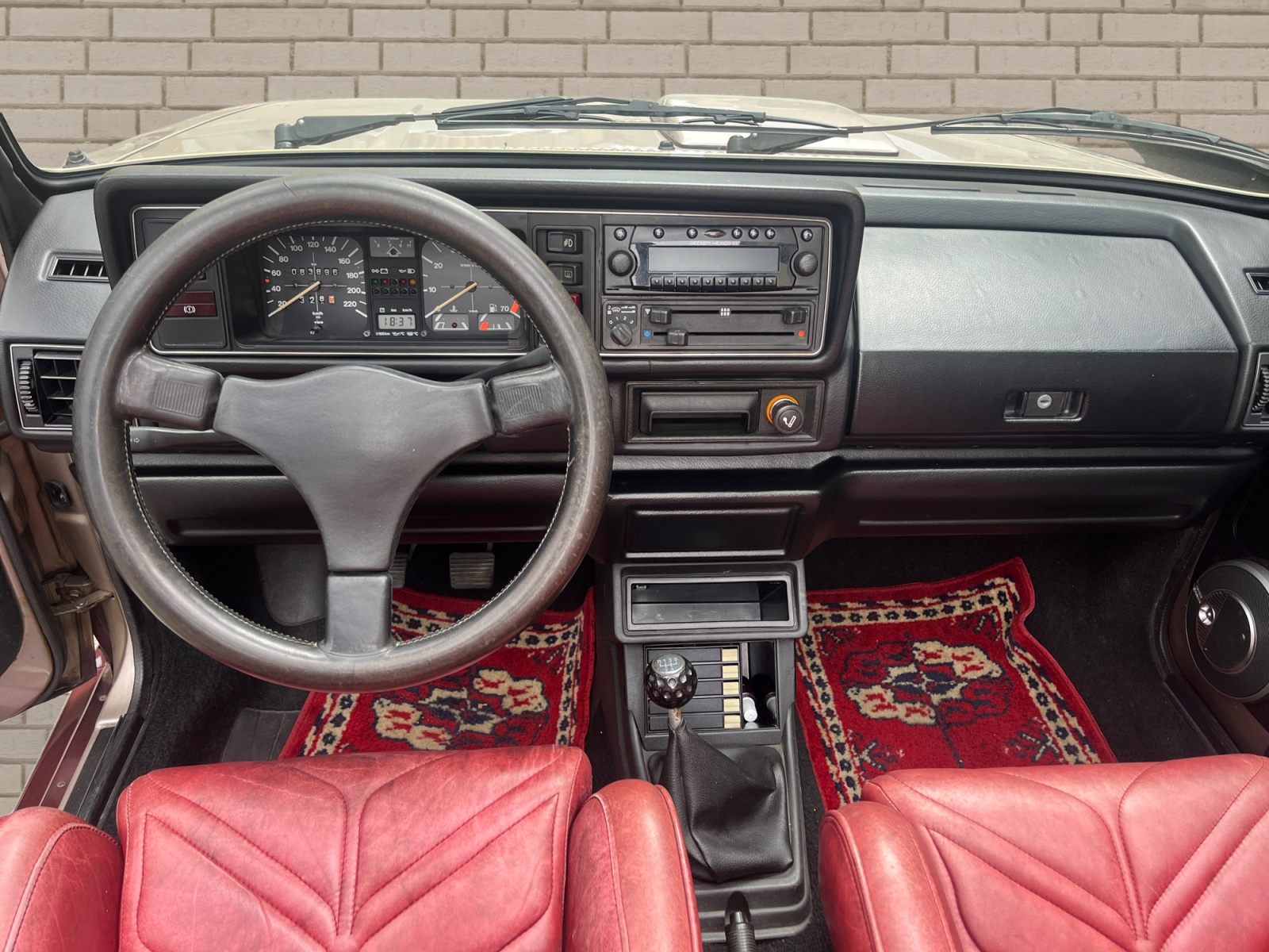 VW Golf Cabriolet 1800 GLI * SPEZIAL * VETERAN * Service gepflegt *-image-5