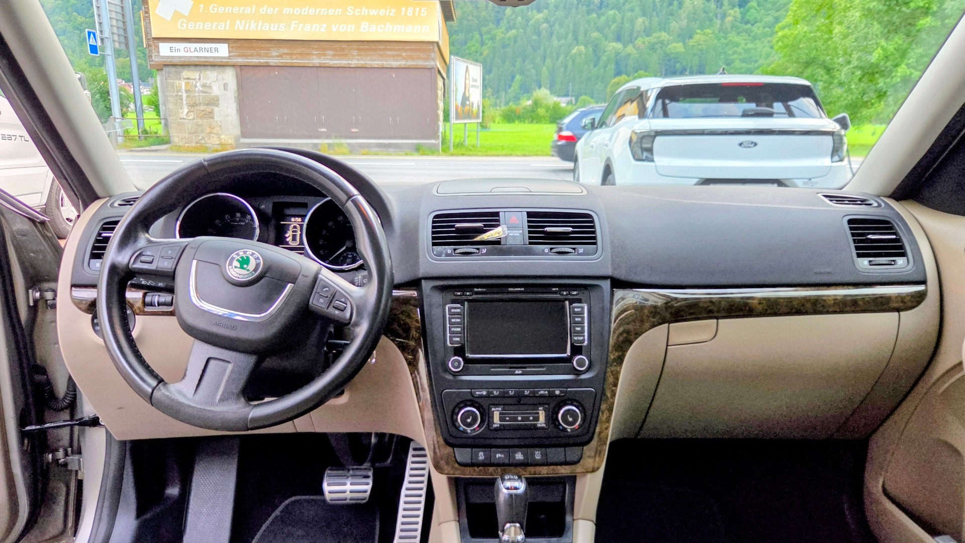 SKODA YETI 2.0 TDI 140PS 4X4 DSG-image-3