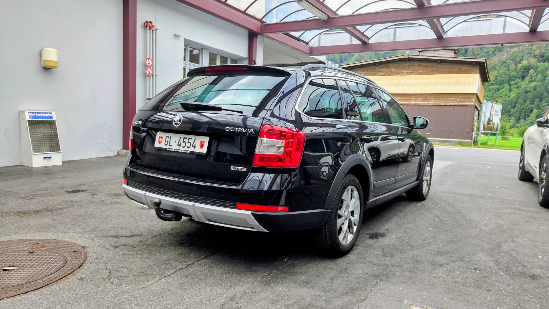 SKODA Octavia SCOUT-image-2