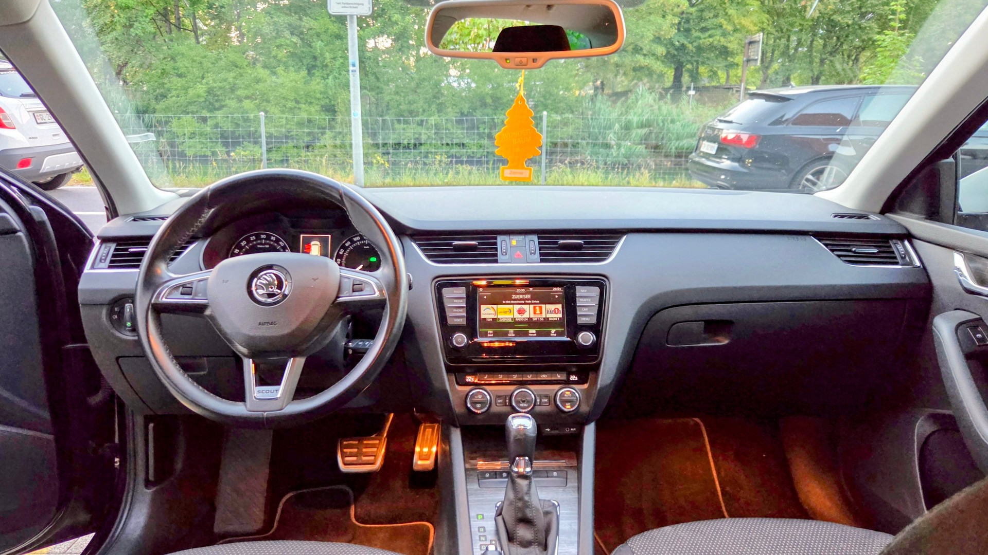 SKODA Octavia SCOUT-image-4