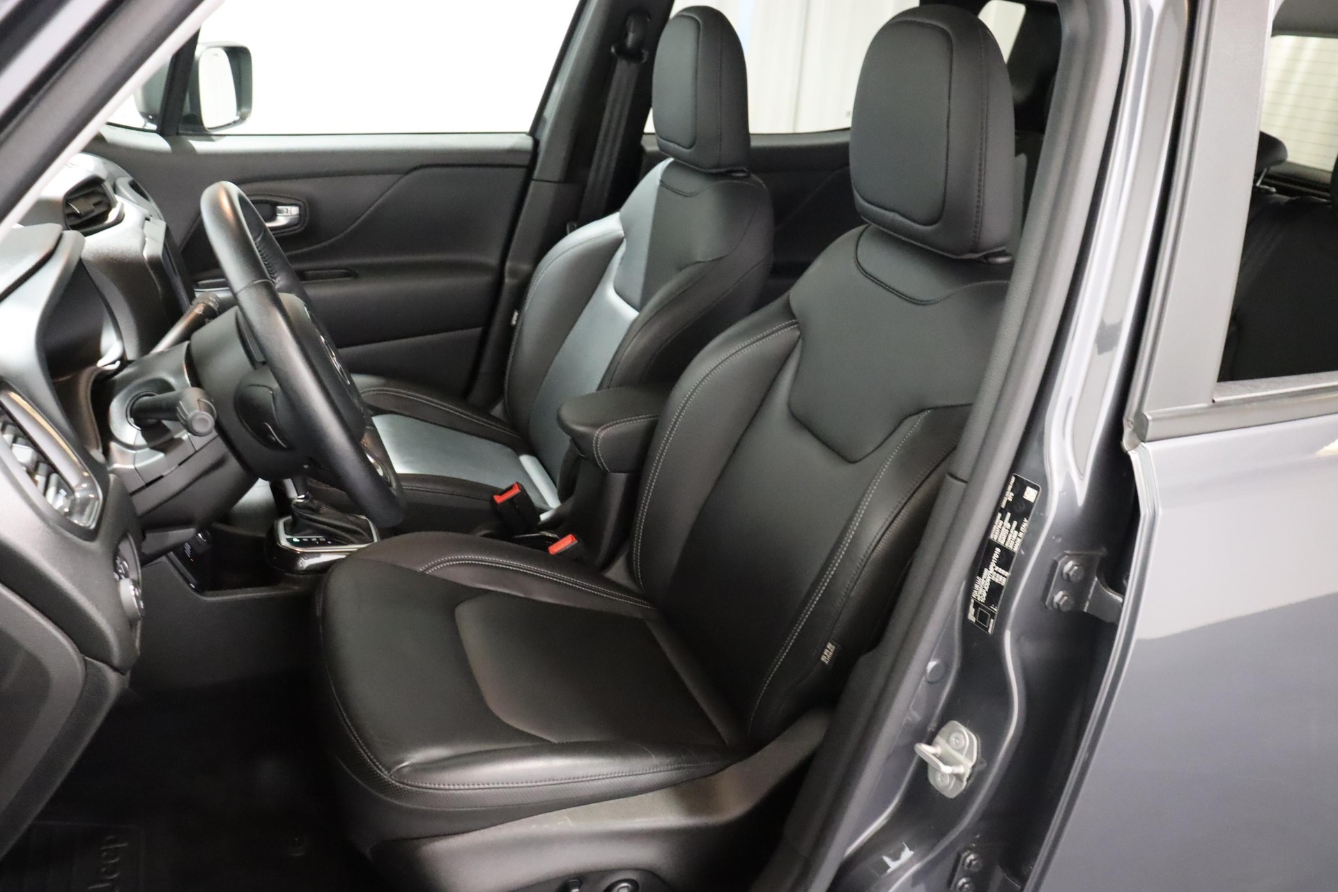 JEEP Renegade 1.3 Limited 4xe-image-4