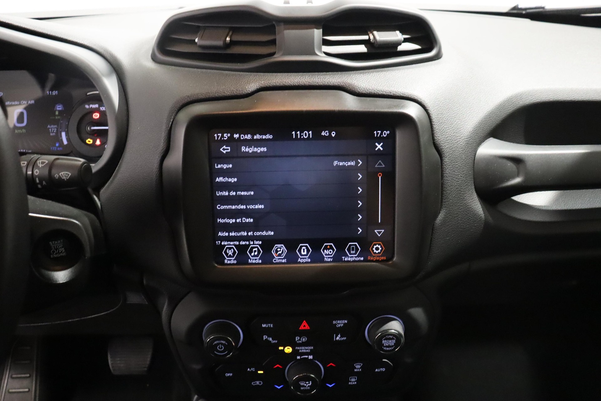 JEEP Renegade 1.3 Limited 4xe-image-12