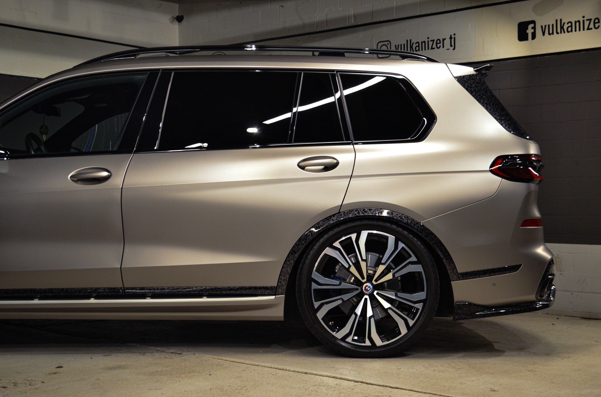 BMW X7 xDrive 48V 40d M Sport Pro Steptronic-image-7