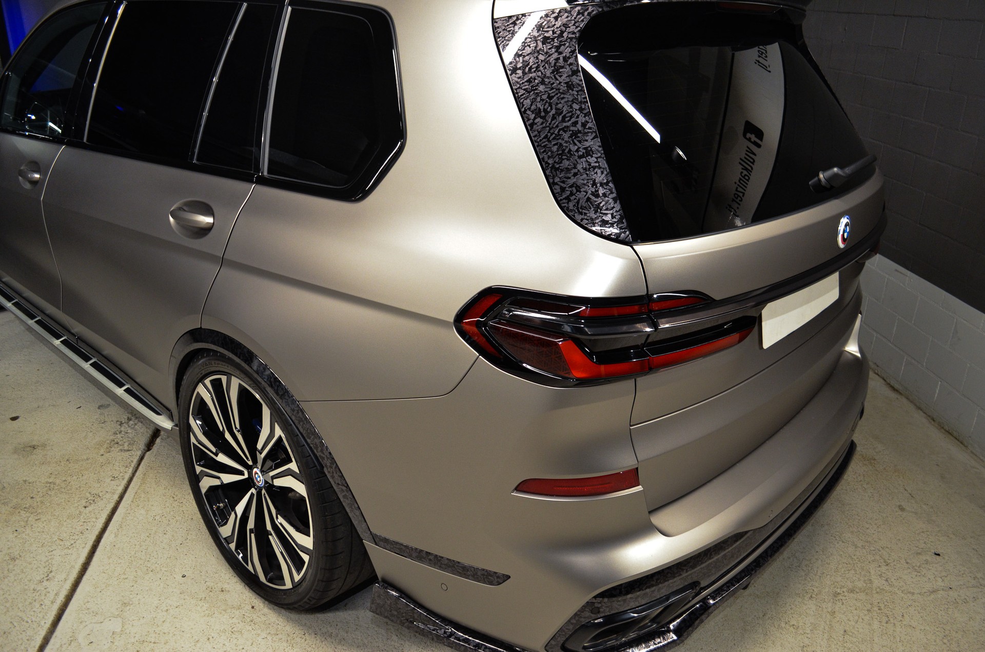 BMW X7 xDrive 48V 40d M Sport Pro Steptronic-image-9