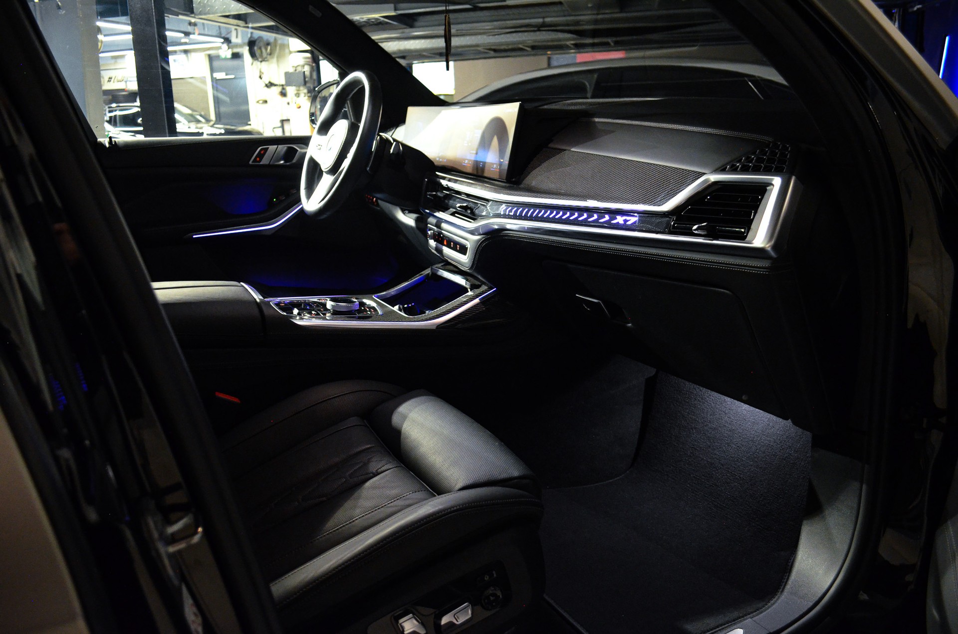 BMW X7 xDrive 48V 40d M Sport Pro Steptronic-image-14