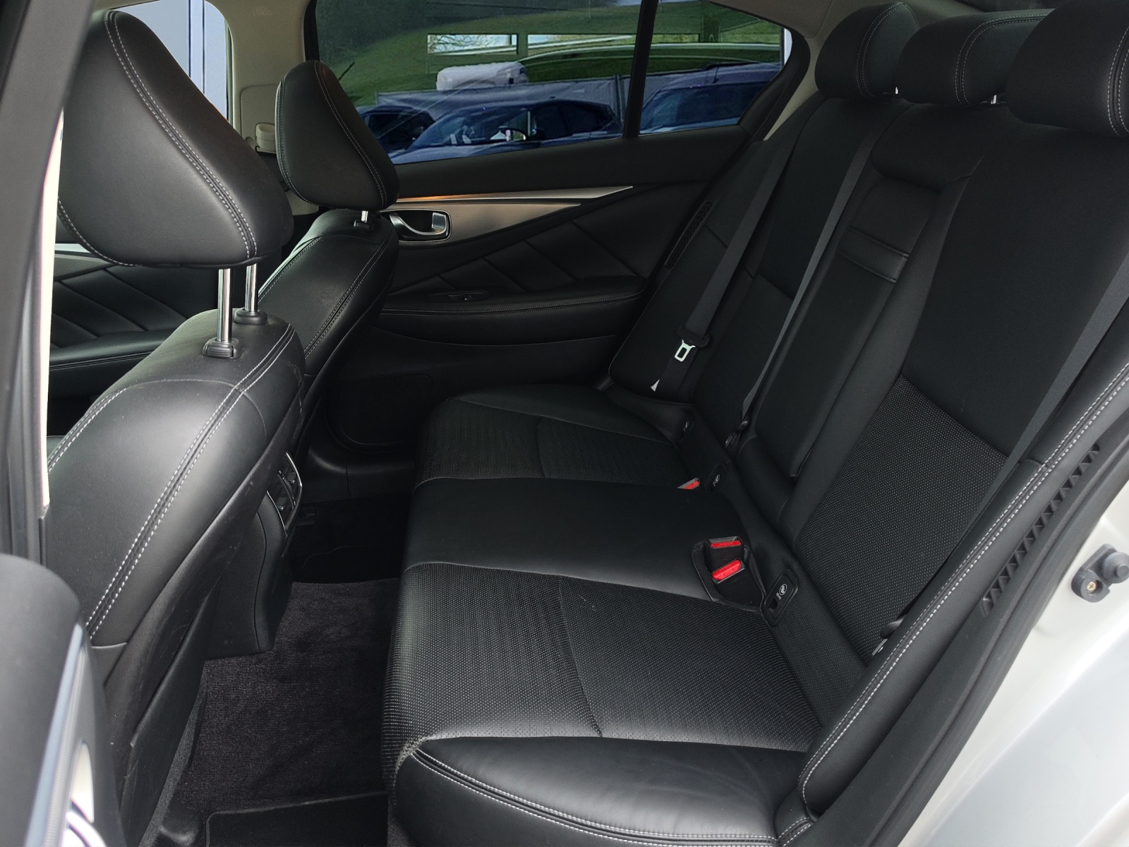 INFINITI Q50S 35h AWD Automatic-image-11