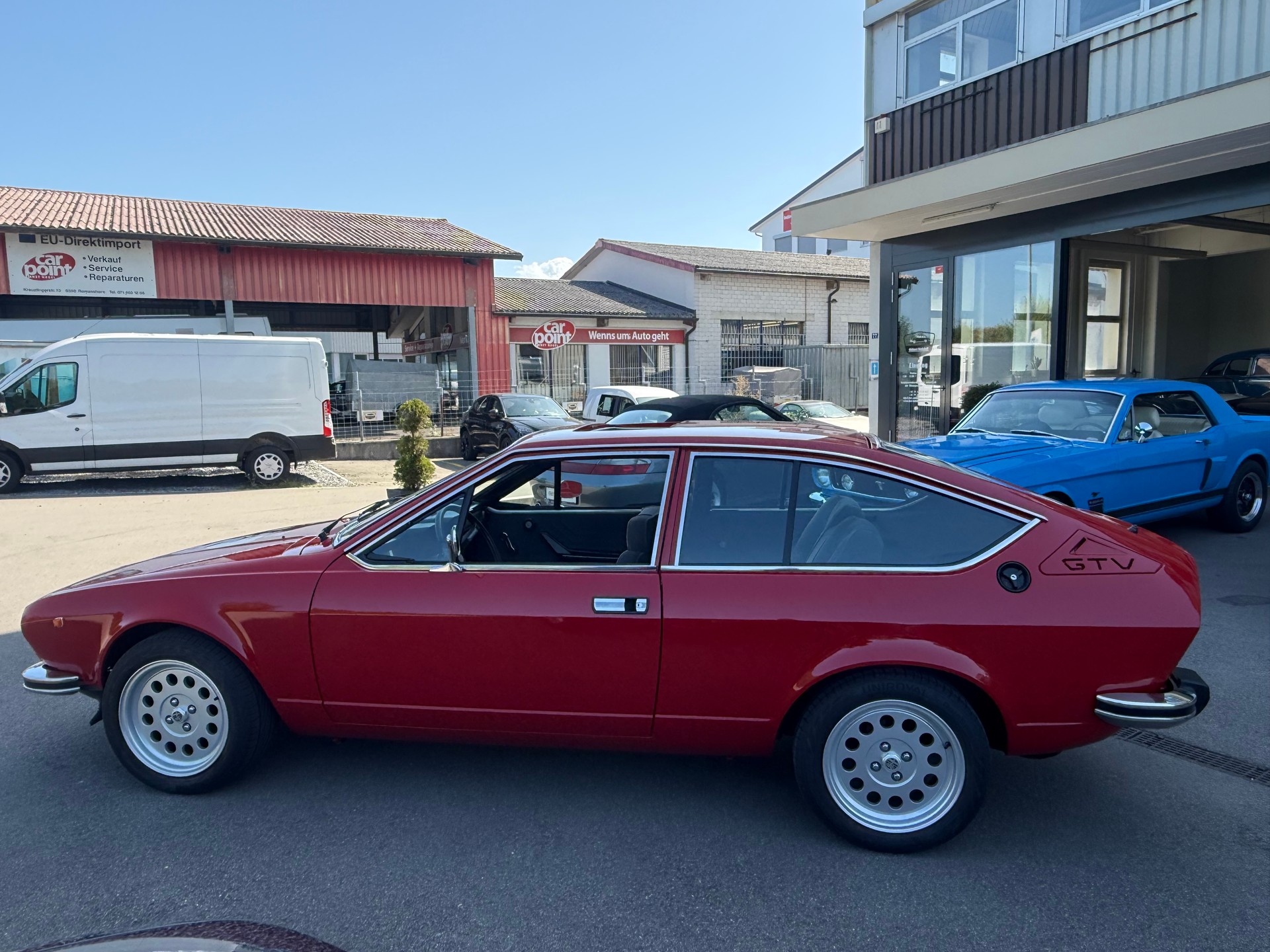 ALFA ROMEO GTV 2000-image-2