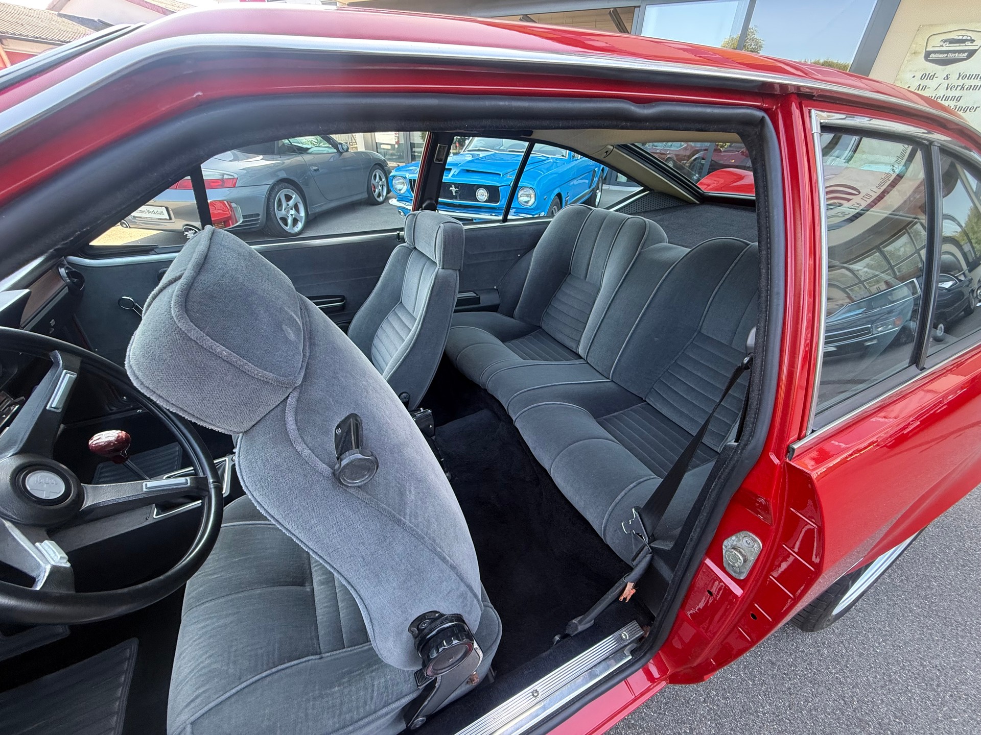 ALFA ROMEO GTV 2000-image-11