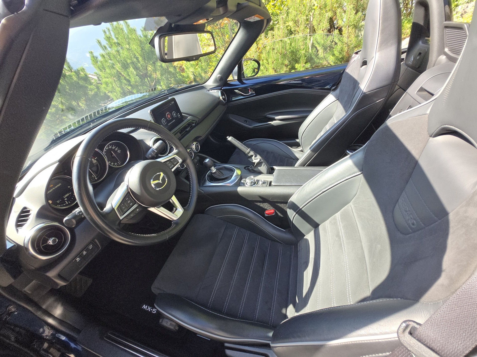 MAZDA 2.0 Revolution DEEP CRYSTAL BLUE-image-3
