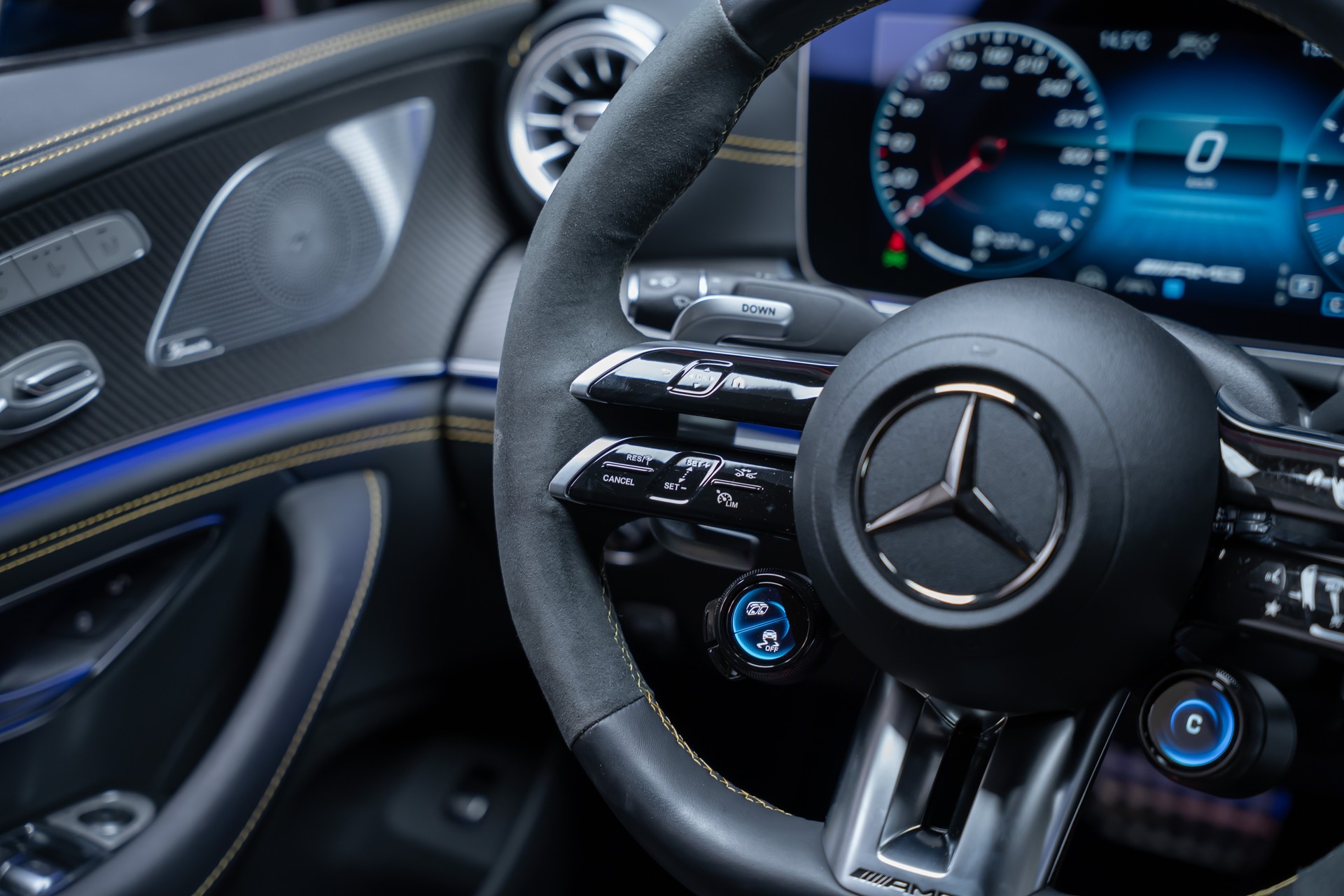 MERCEDES-BENZ AMG GT 63 S 4matic+ / Aero Pack / 360°Kamera / Burmester-image-37