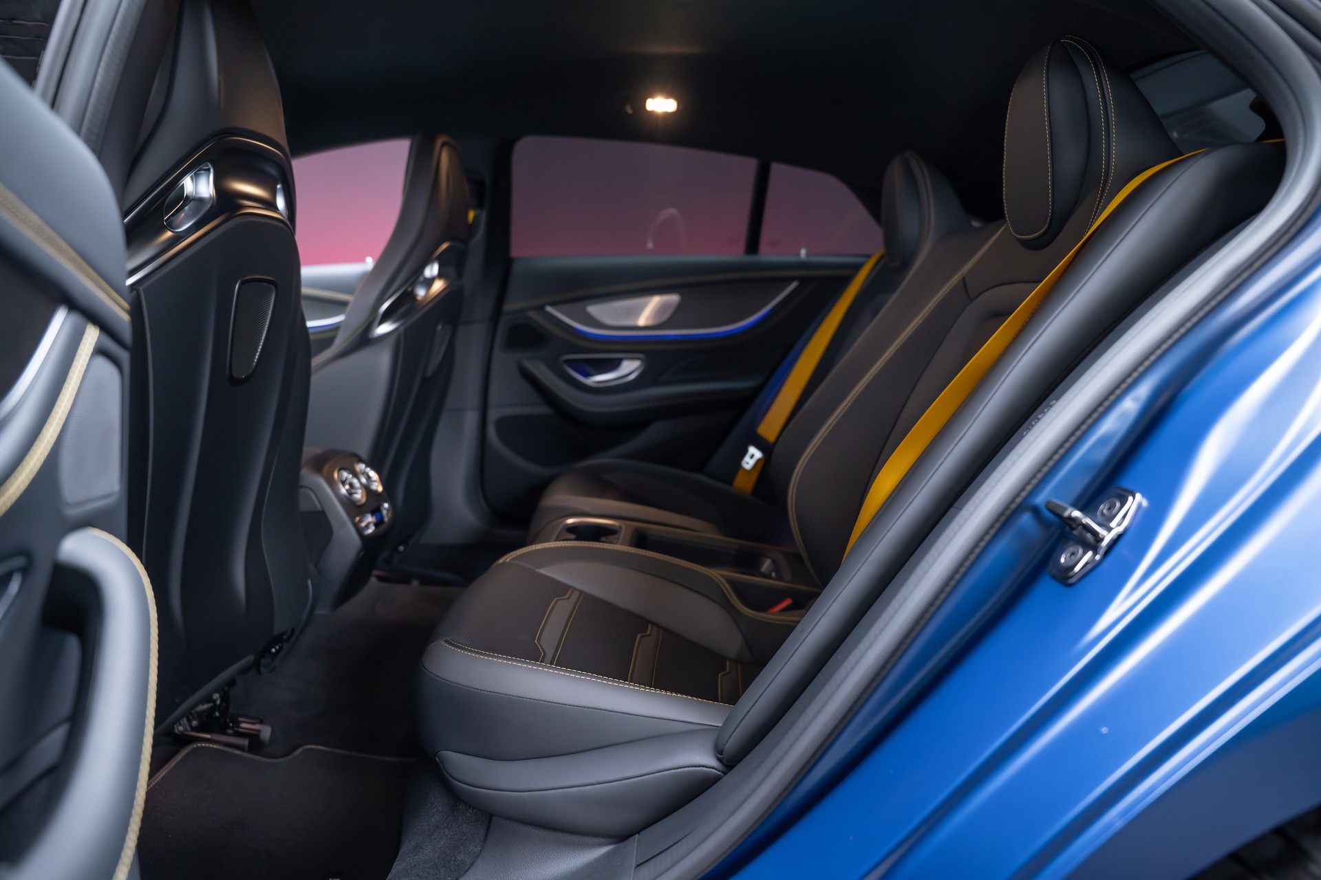 MERCEDES-BENZ AMG GT 63 S 4matic+ / Aero Pack / 360°Kamera / Burmester-image-23