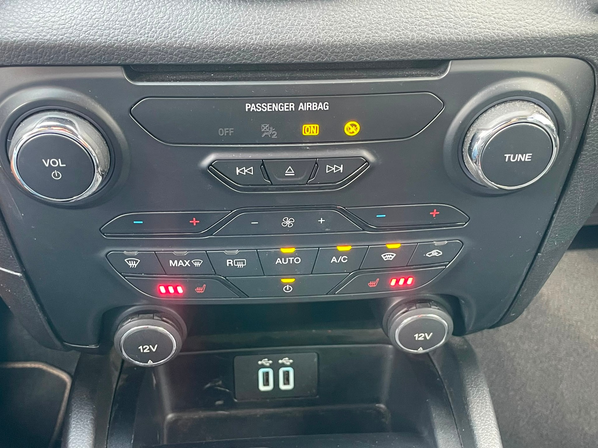 FORD Facelift Ranger Wildtrak 2.0 Eco Blue 4x4 AUTOMAT | LEDER | ACC | REIFEN NEU-image-11