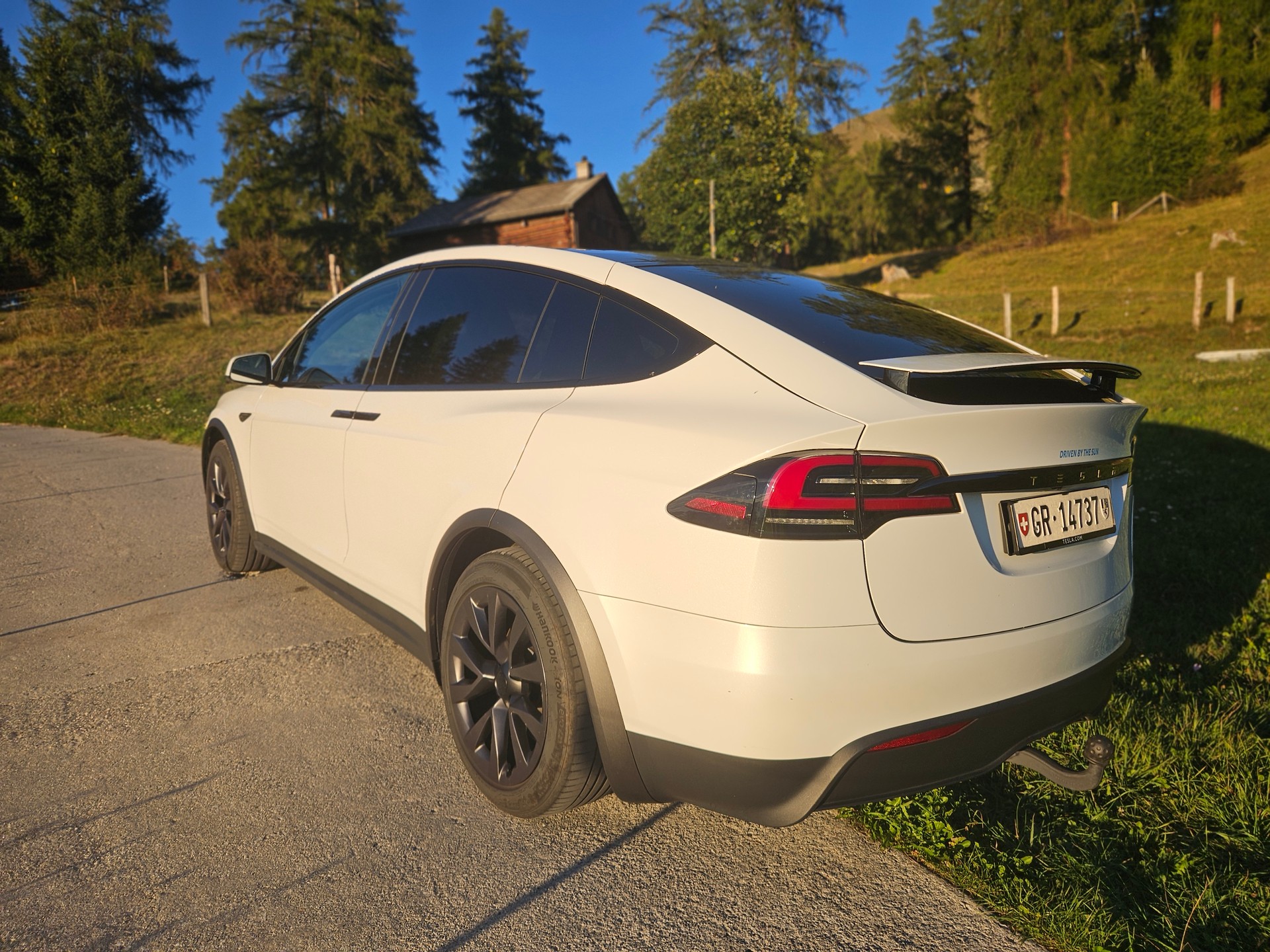 TESLA MODEL X Long Range 7-Plätzer Enhanced Autopilot und Anhängerkupplung-image-2
