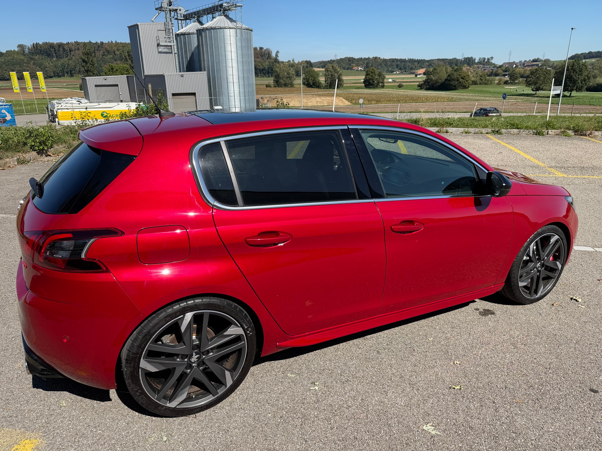 PEUGEOT 308 1.6 THP GTi-image-2