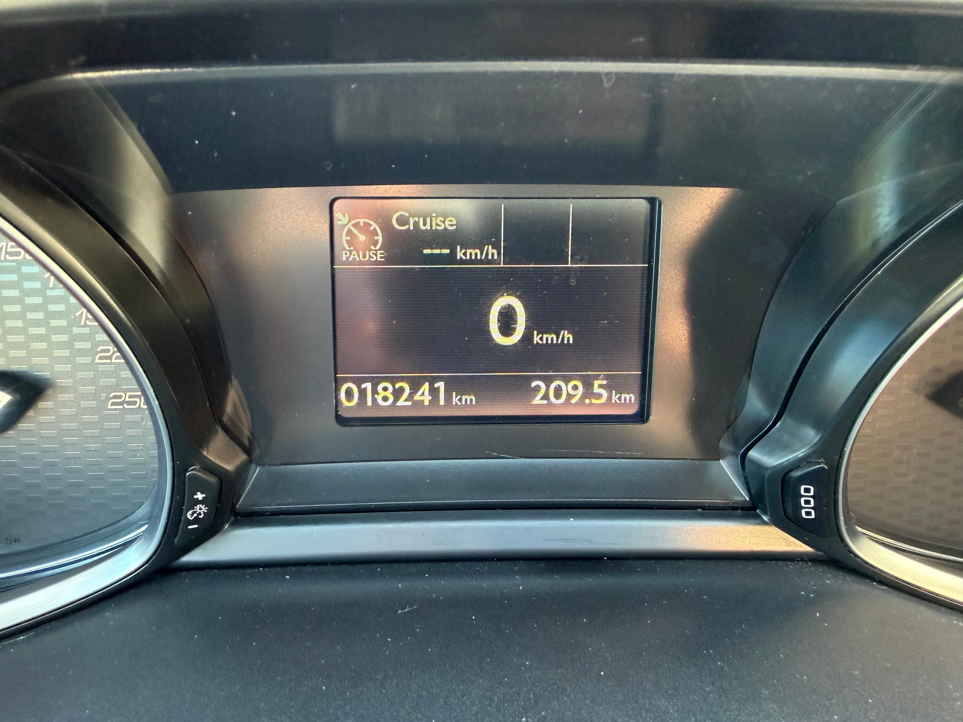 PEUGEOT 308 1.6 THP GTi-image-10