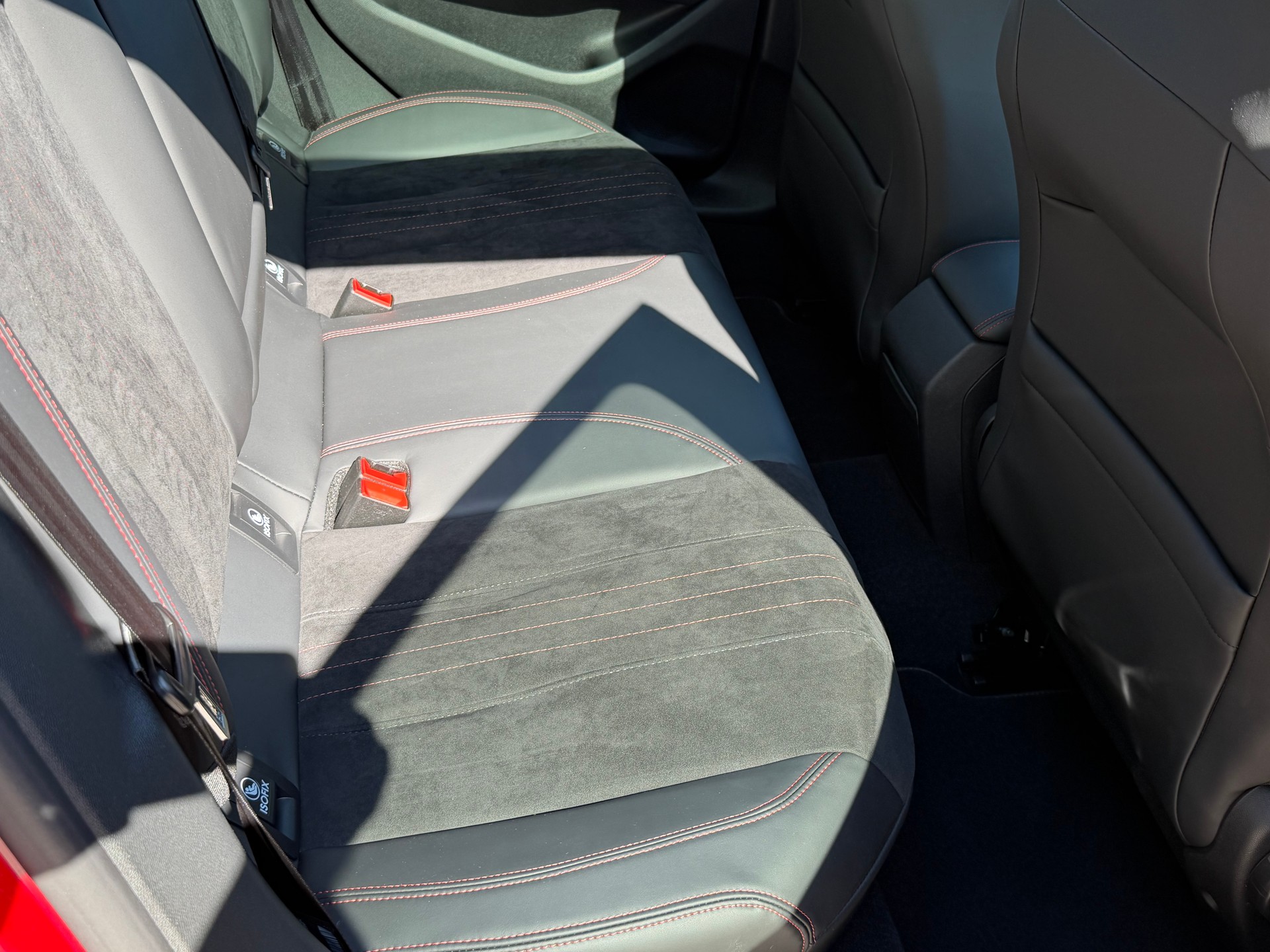 PEUGEOT 308 1.6 THP GTi-image-12