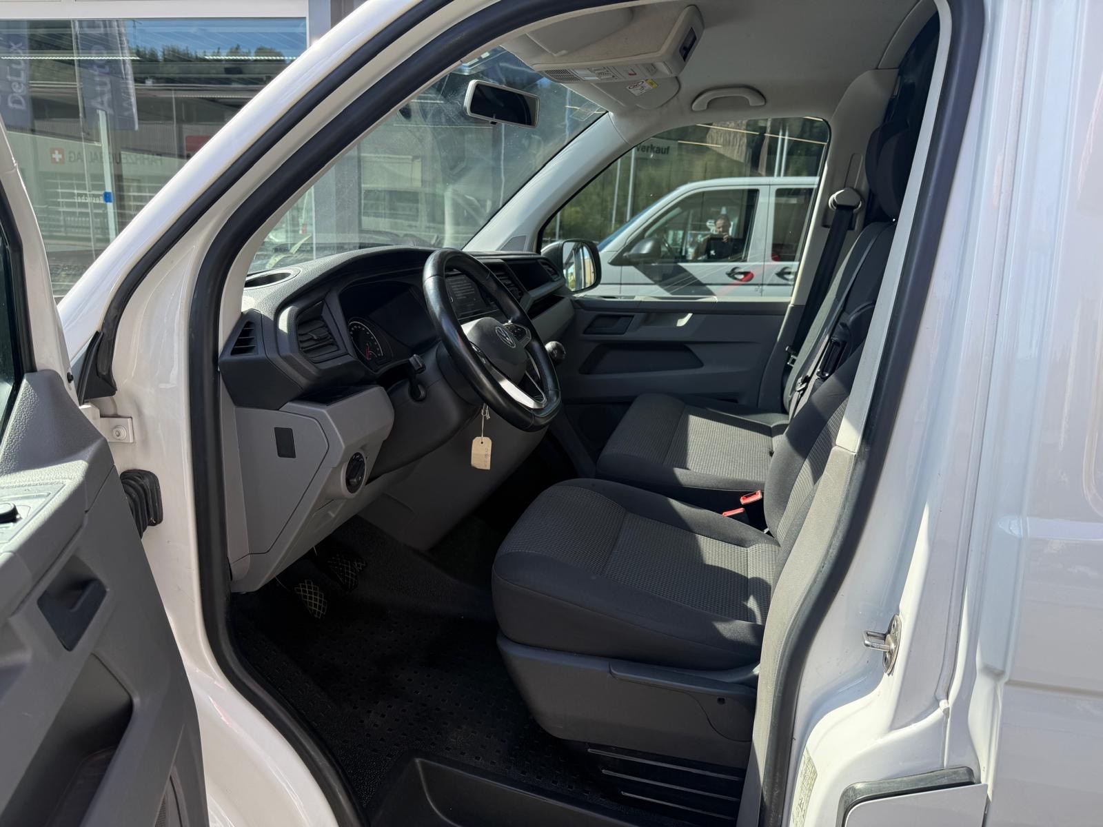 VW T6.1 2.0 TDI RS 3000 AHK 2500 KG-image-5