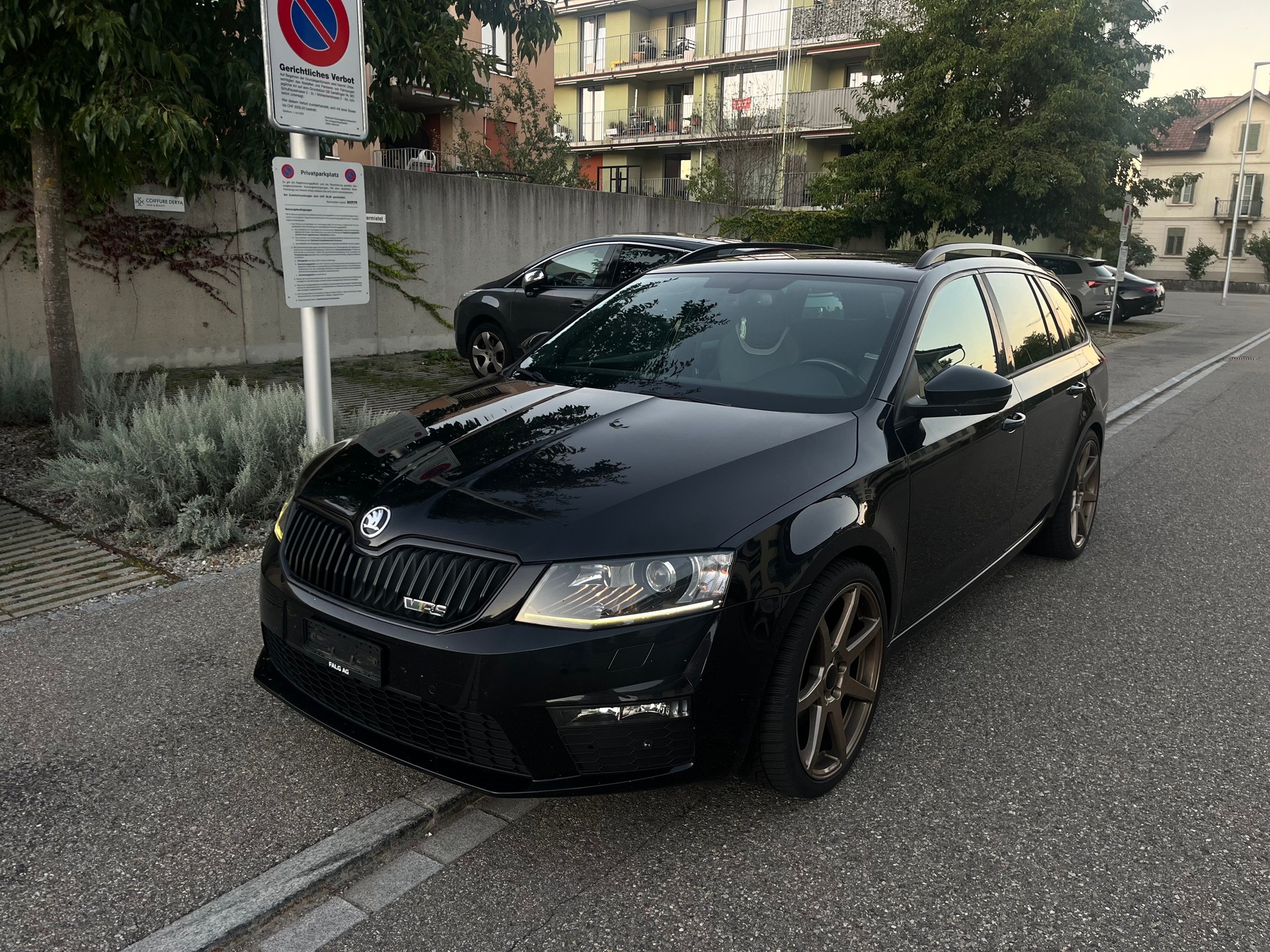 SKODA Octavia Combi 2.0 TDI RS 4x4 DSG (CH)-image-0
