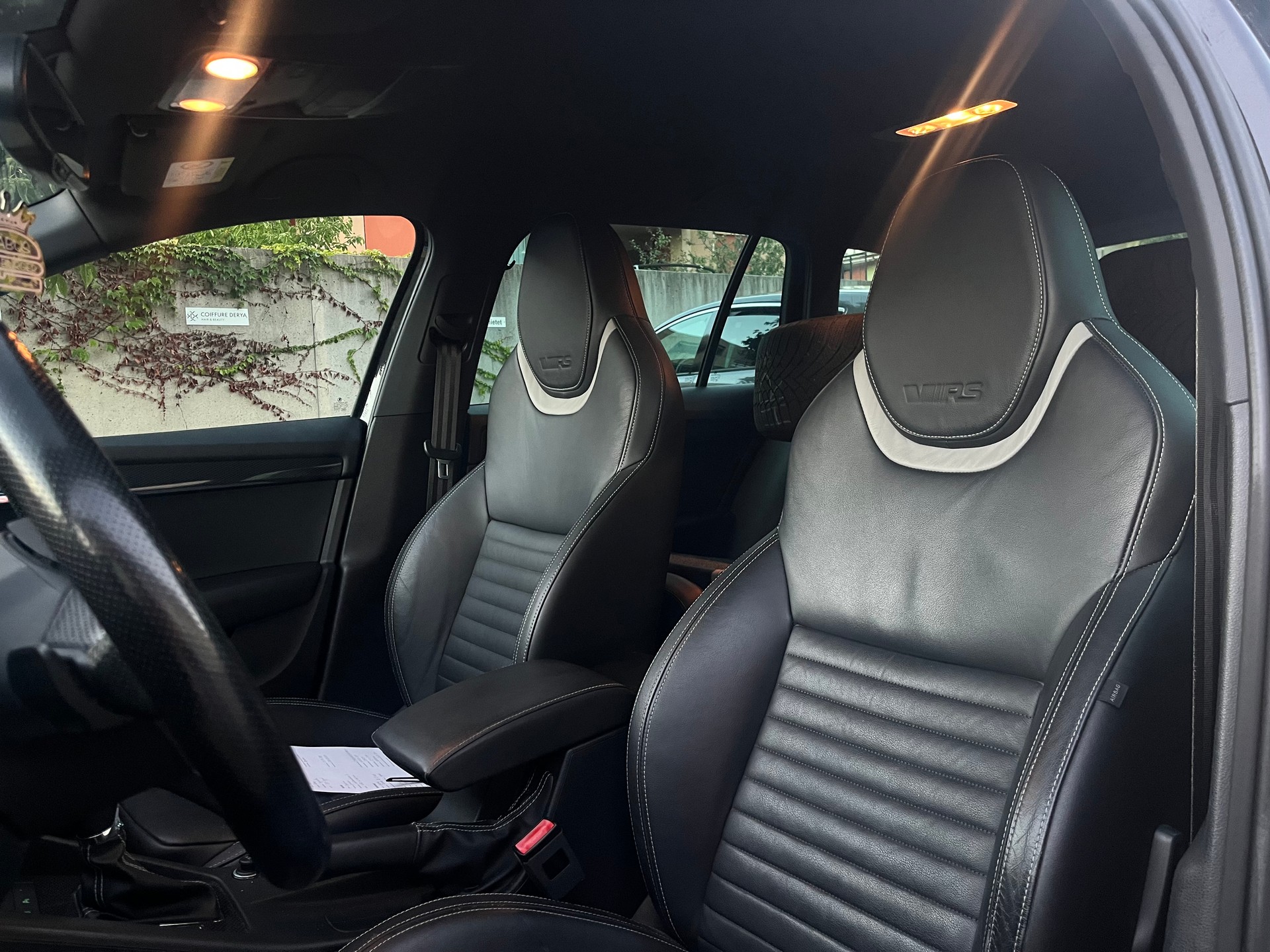 SKODA Octavia Combi 2.0 TDI RS 4x4 DSG (CH)-image-5