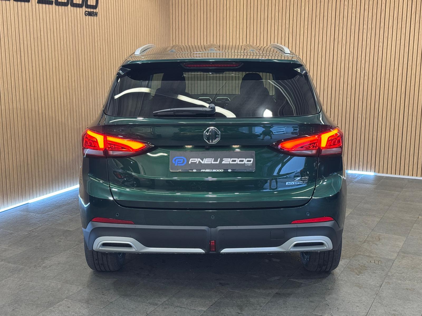 MG ZS 1.5 HEV Luxury-image-5