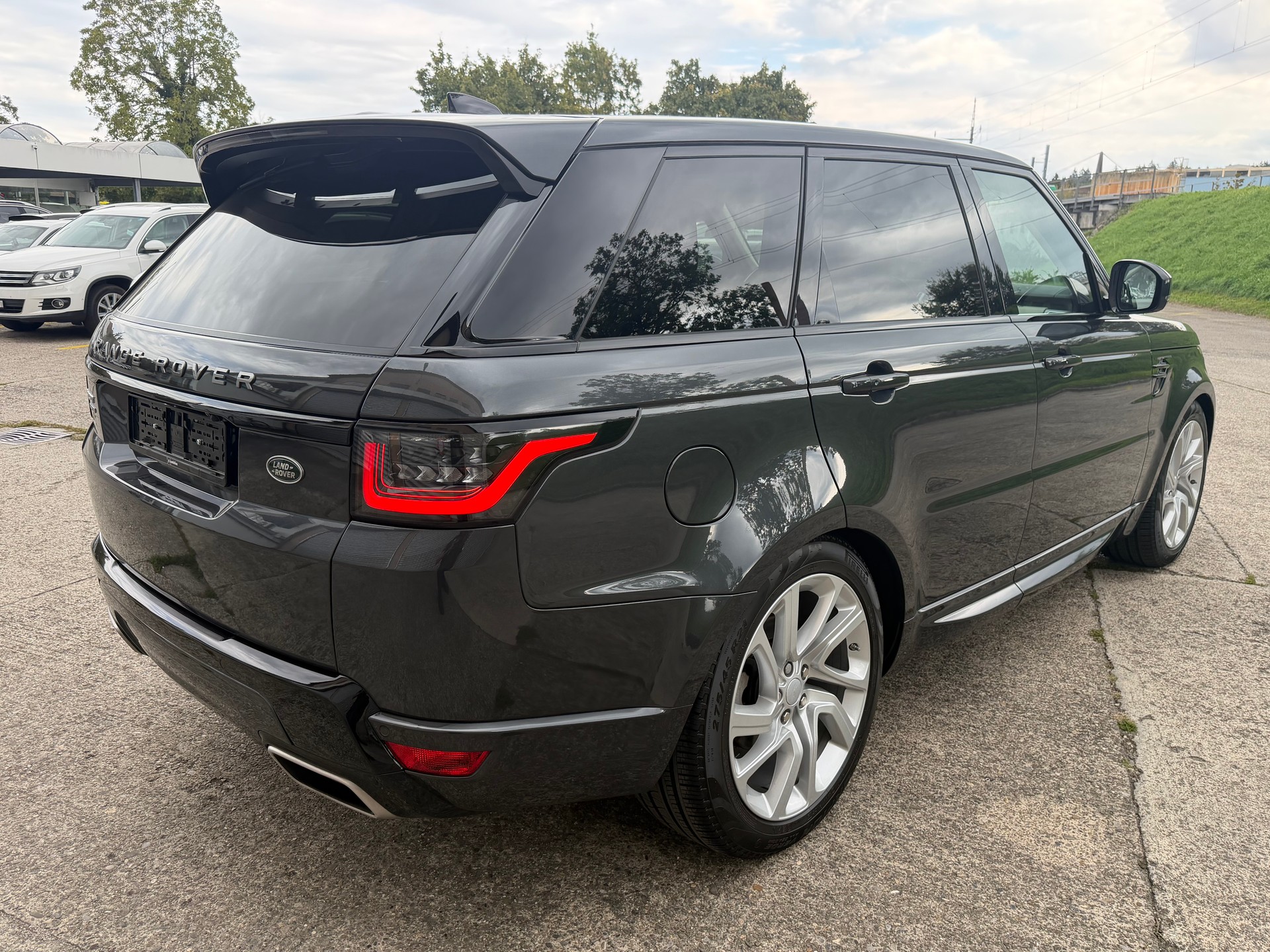 LAND ROVER Range Rover Sport 3.0 SDV6 HSE Dynamic Automatic-image-5