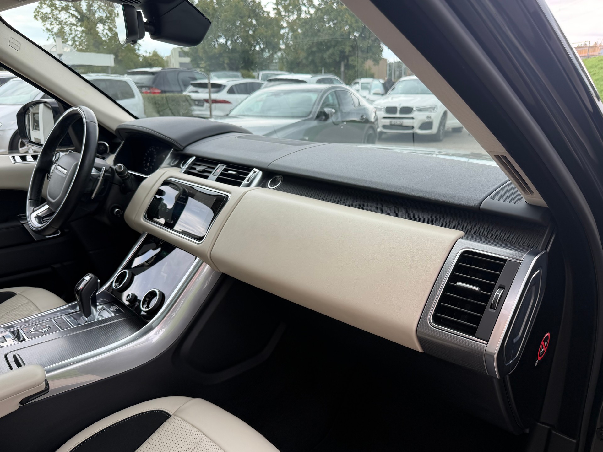 LAND ROVER Range Rover Sport 3.0 SDV6 HSE Dynamic Automatic-image-19