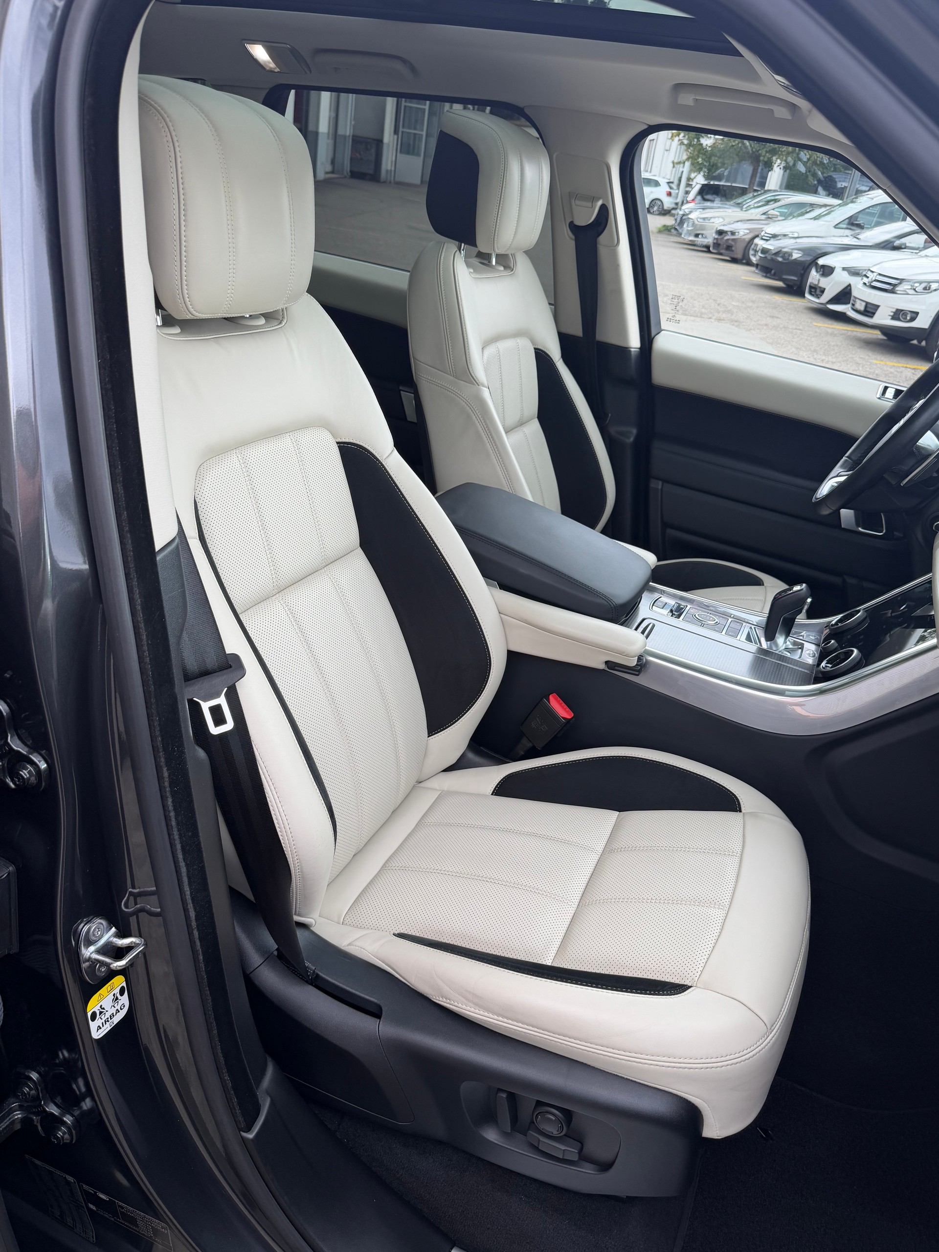 LAND ROVER Range Rover Sport 3.0 SDV6 HSE Dynamic Automatic-image-18