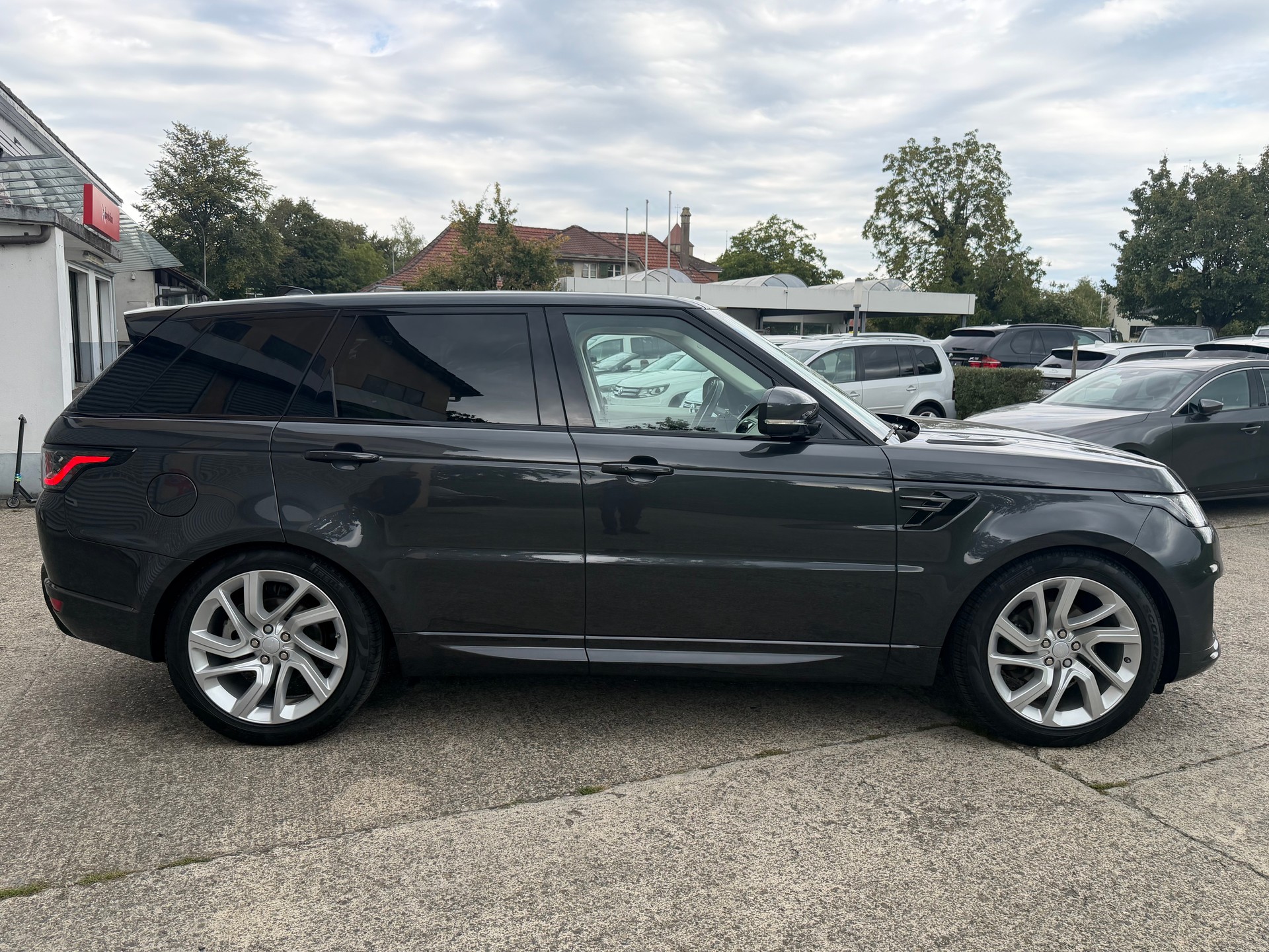 LAND ROVER Range Rover Sport 3.0 SDV6 HSE Dynamic Automatic-image-6