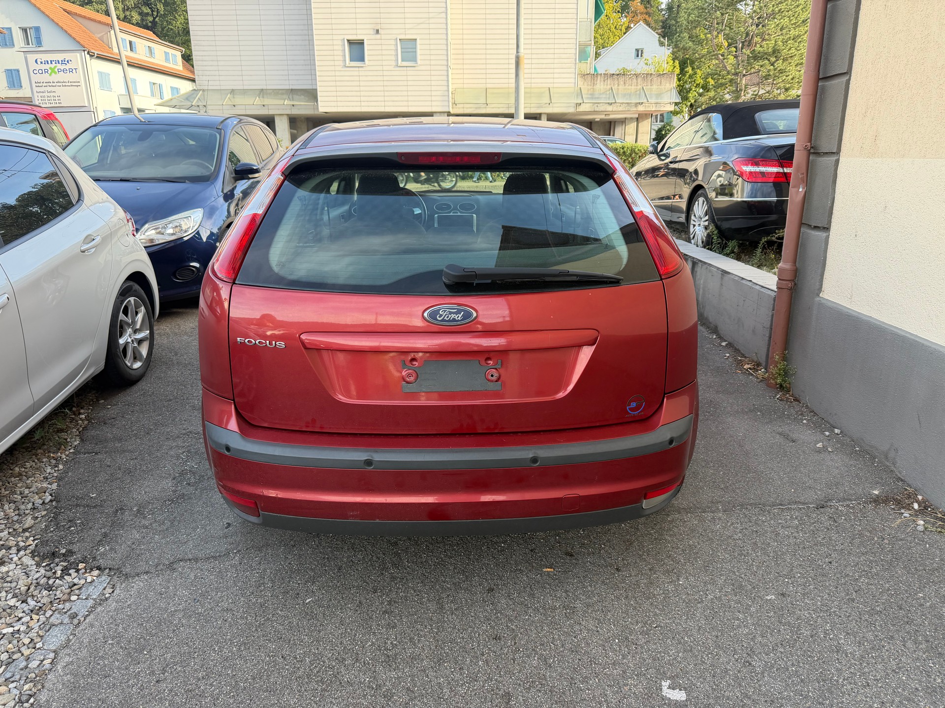 FORD Focus 2.0i Titanium-image-3