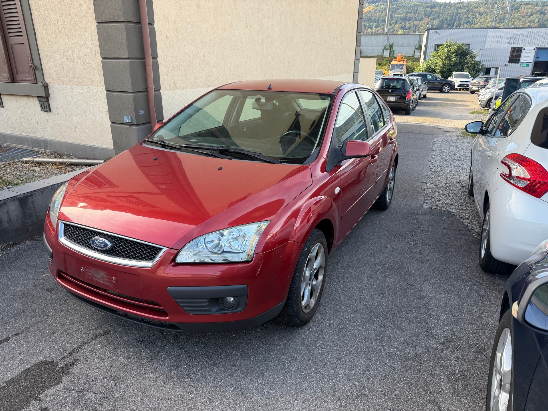 FORD Focus 2.0i Titanium-image-2